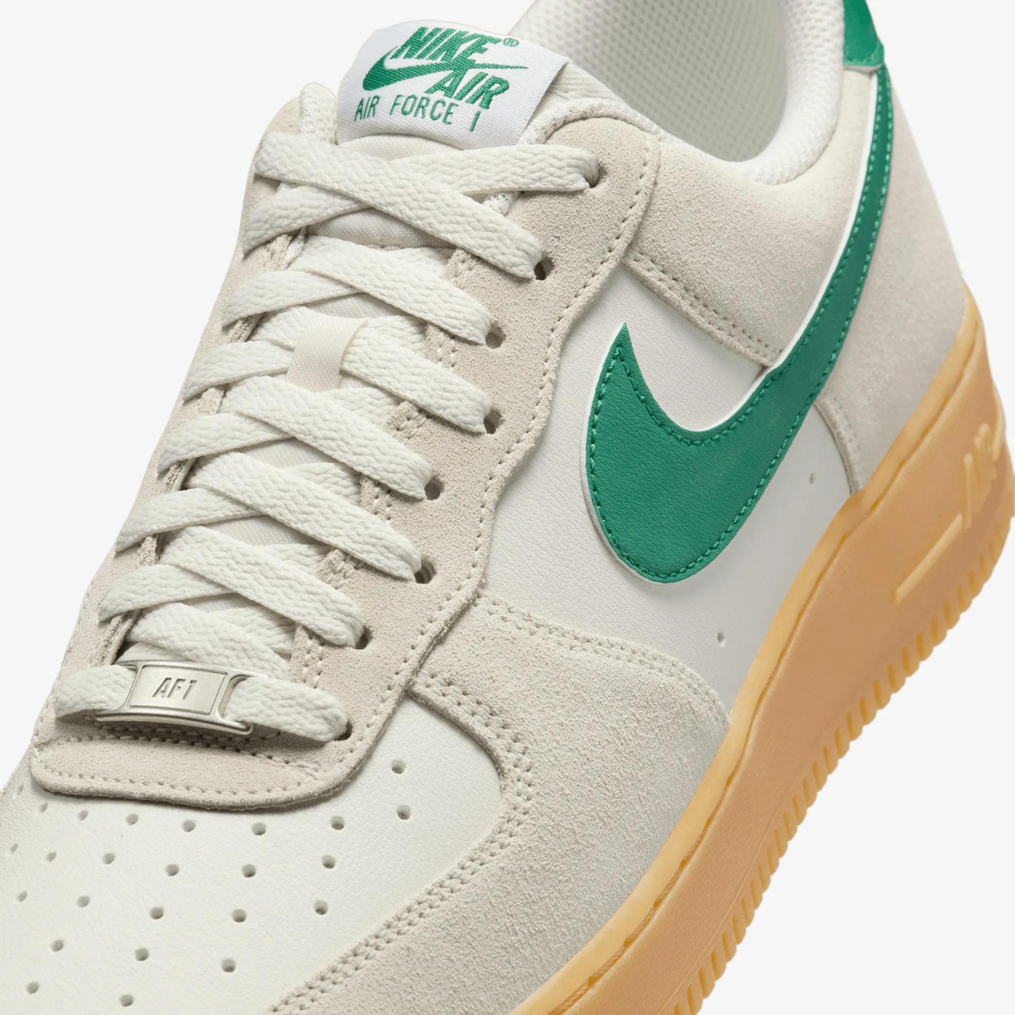NIKE | AIR FORCE 1 '07 LV8 { PHANTOM/MALACHITE-GUM YELLOW Ultra Cloud Foam