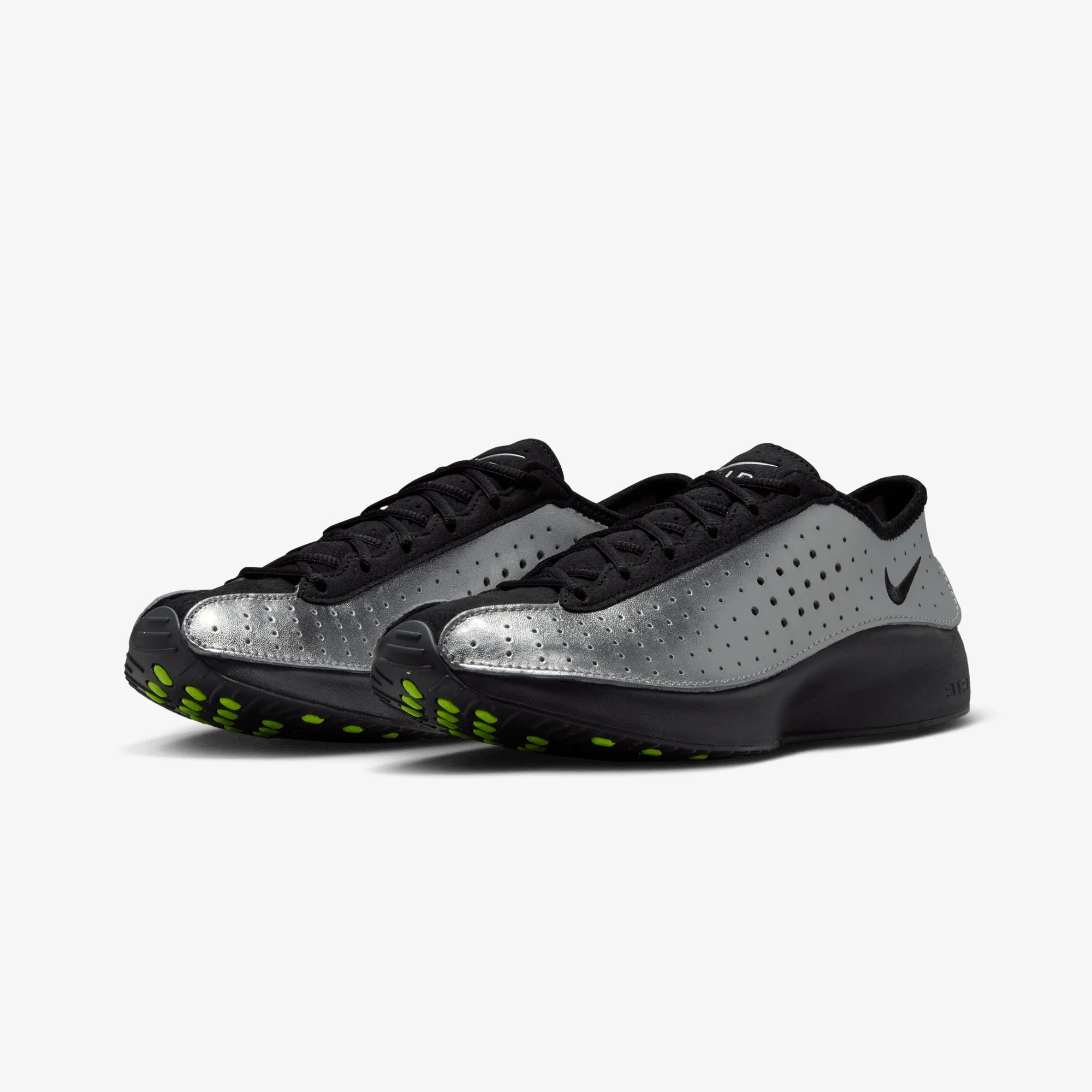 Nike | AIR SUPERFLY { METALLIC SILVER/BLACK-ANTHRACITE-VOLT Quick Feel Traction Lug Configuration