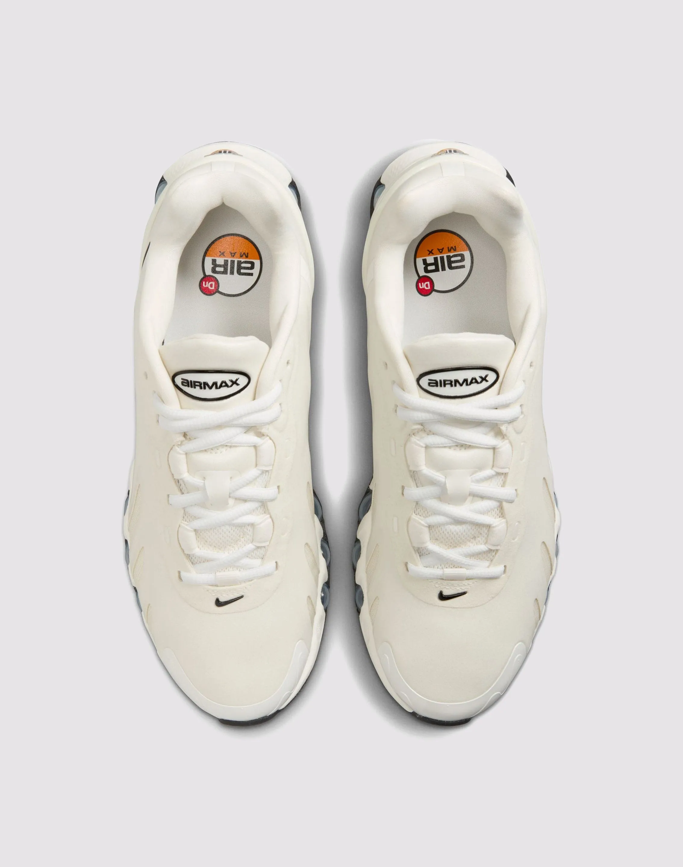 Stability control Nike Air Max Dn8 "Sail/Black/Fossil"