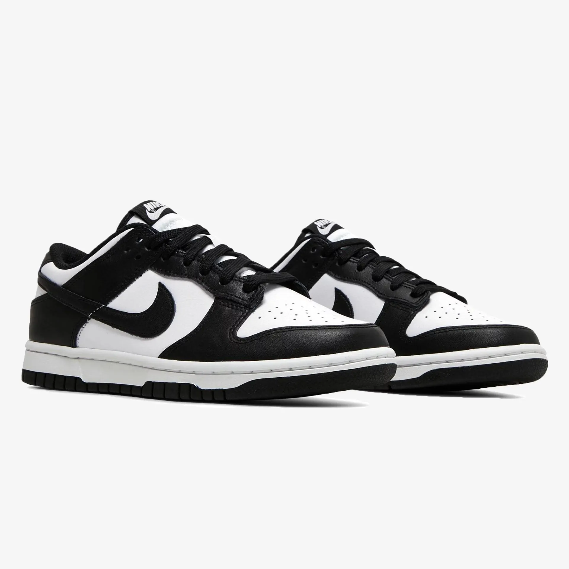 Nike | DUNK LOW  { BLACK Stability Control Frame Balanced Build