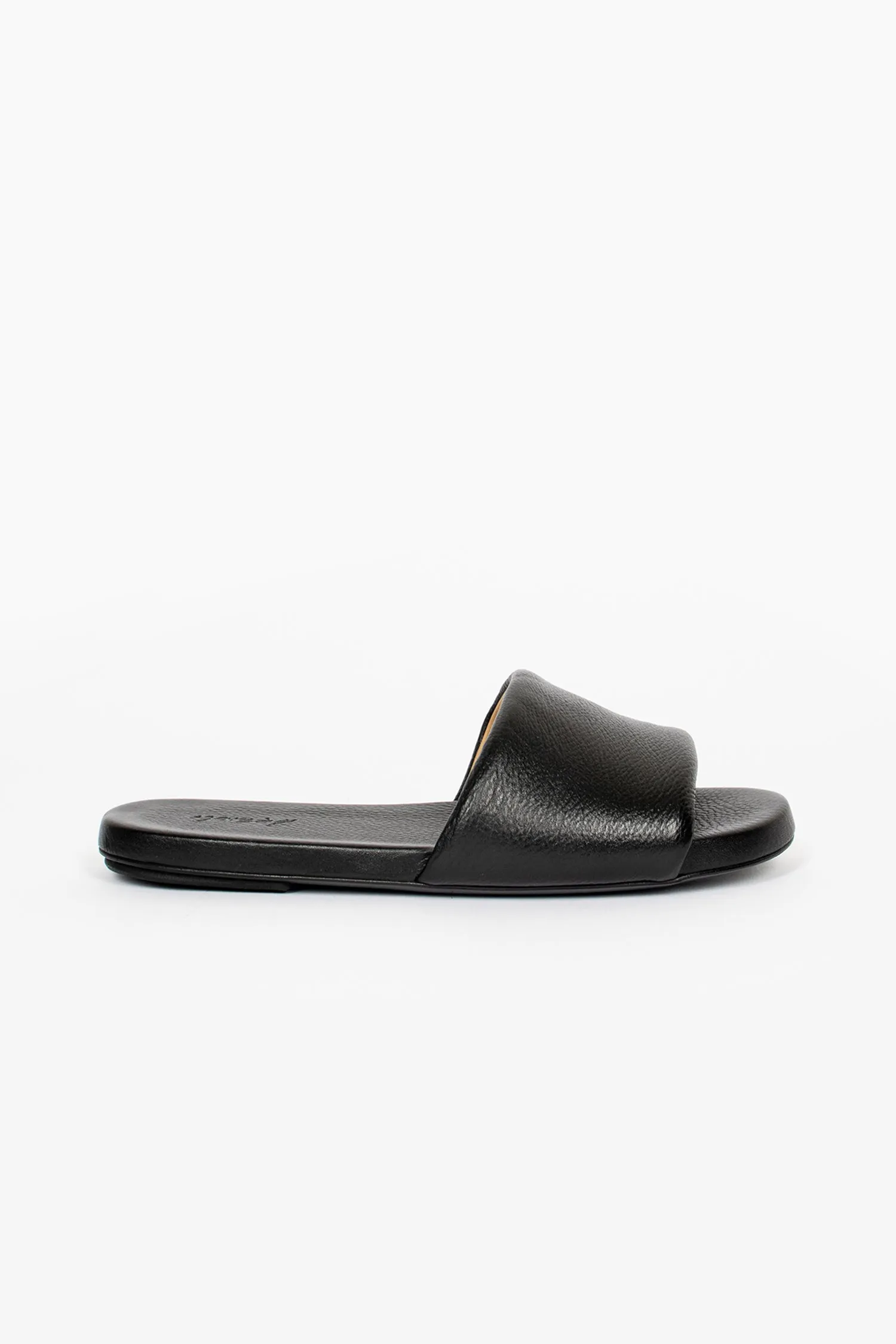 Short Trip Spanciata Slide Sandal Black