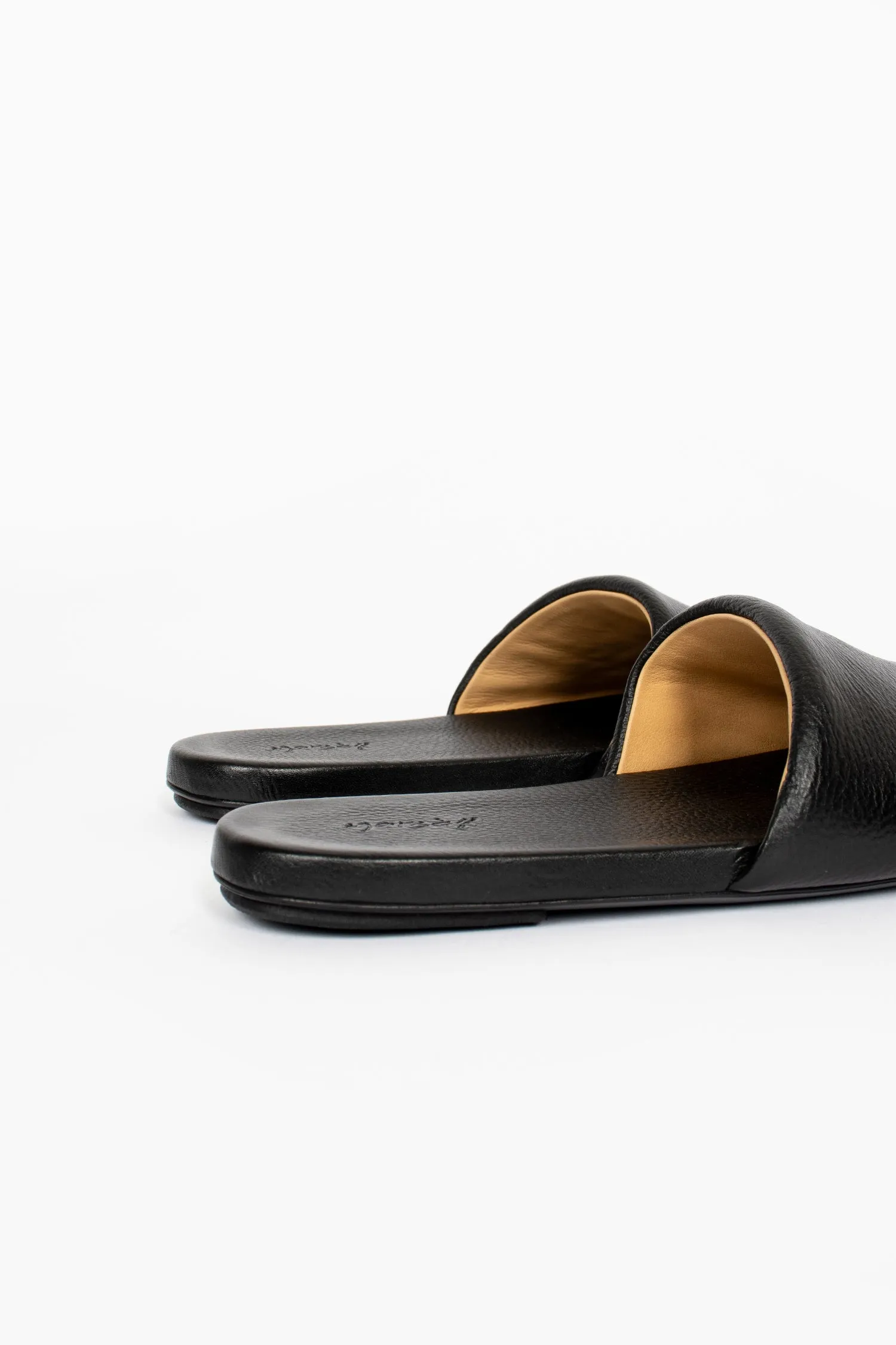 Morning Walk Celebrity Vibe Spanciata Slide Sandal Black