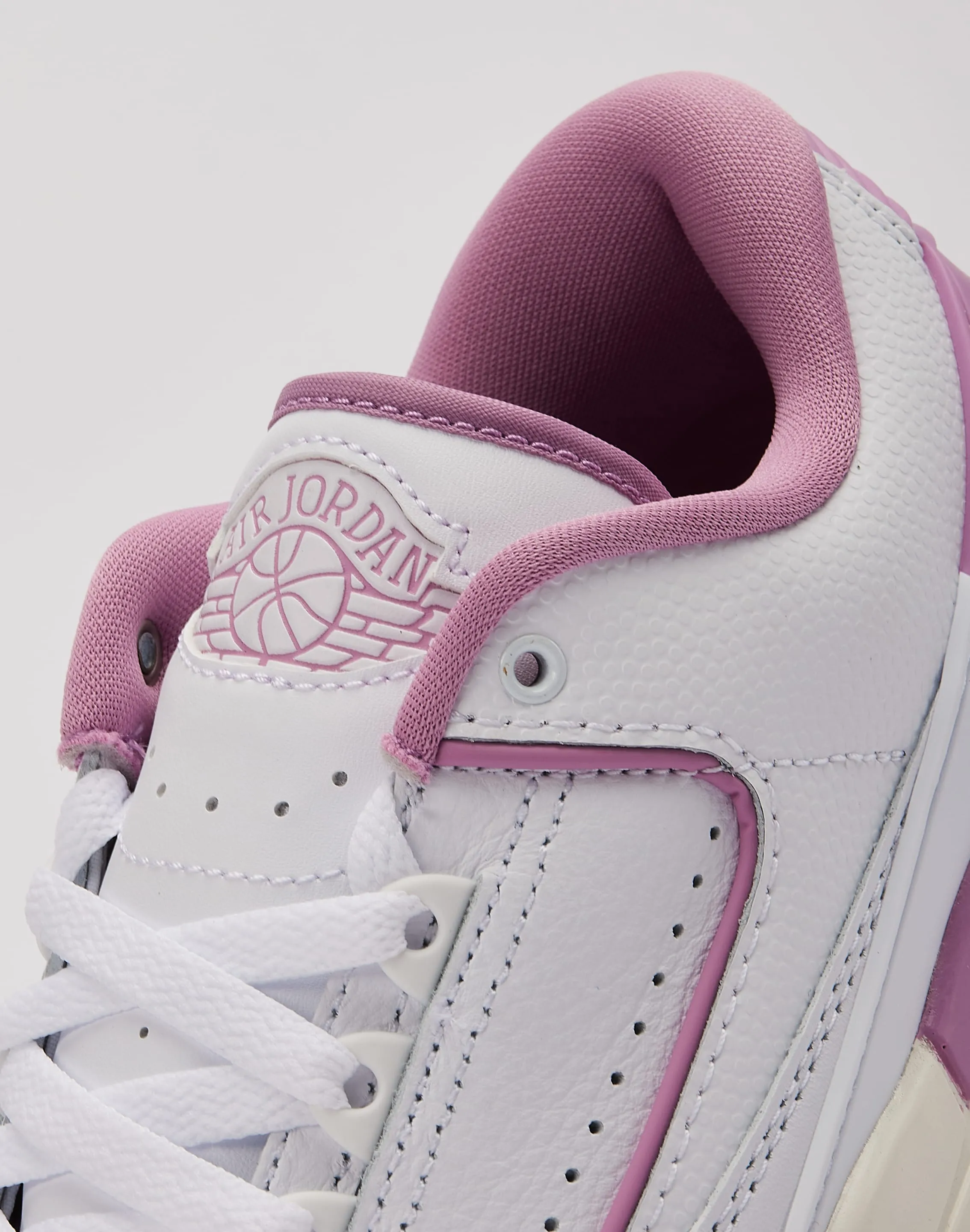 Traction Grooves Jordan 2/3