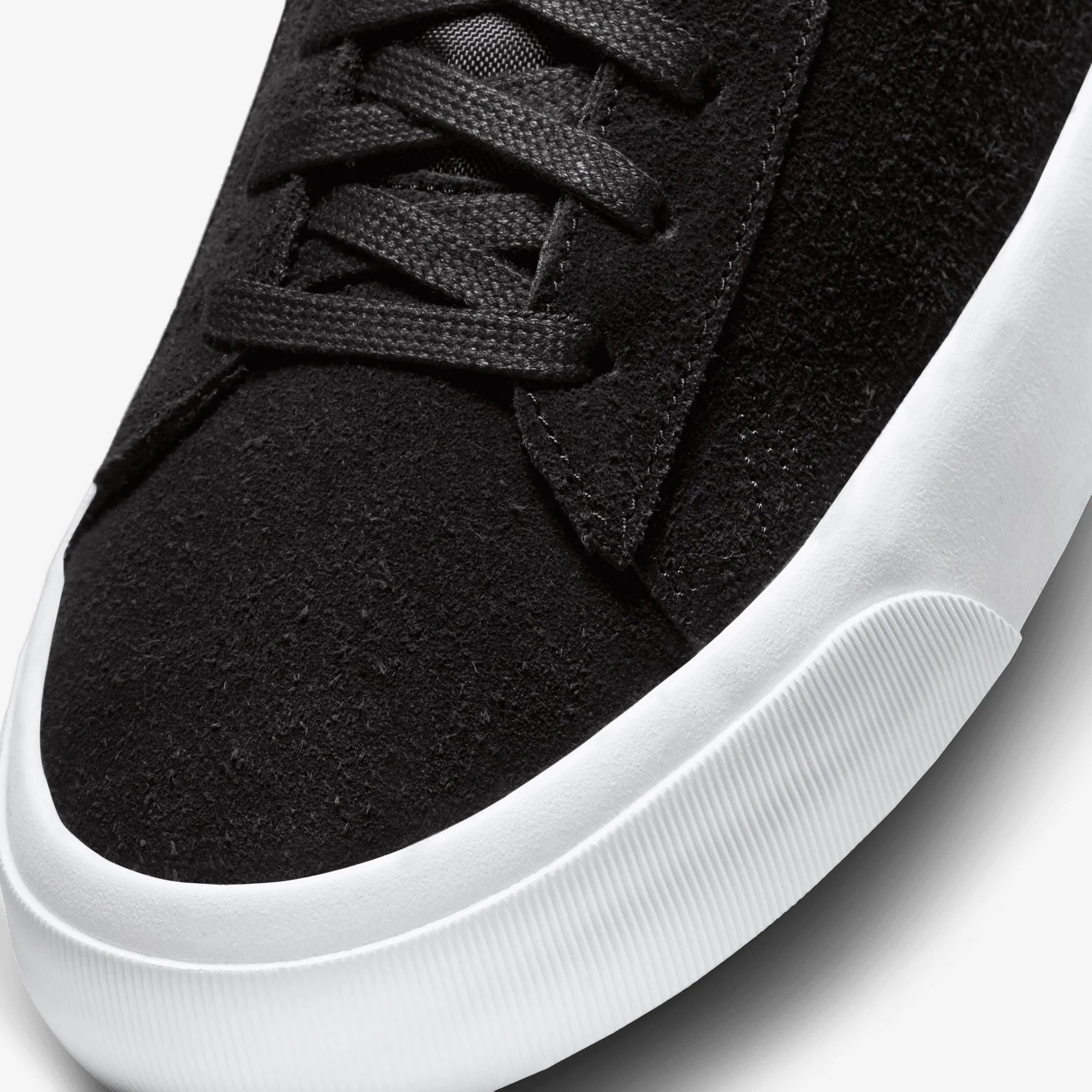 Basic Fit Nike | SB ZOOM BLAZER LOW PRO GT { BLACK/WHITE-BLACK-GUM LIGHT BROWN