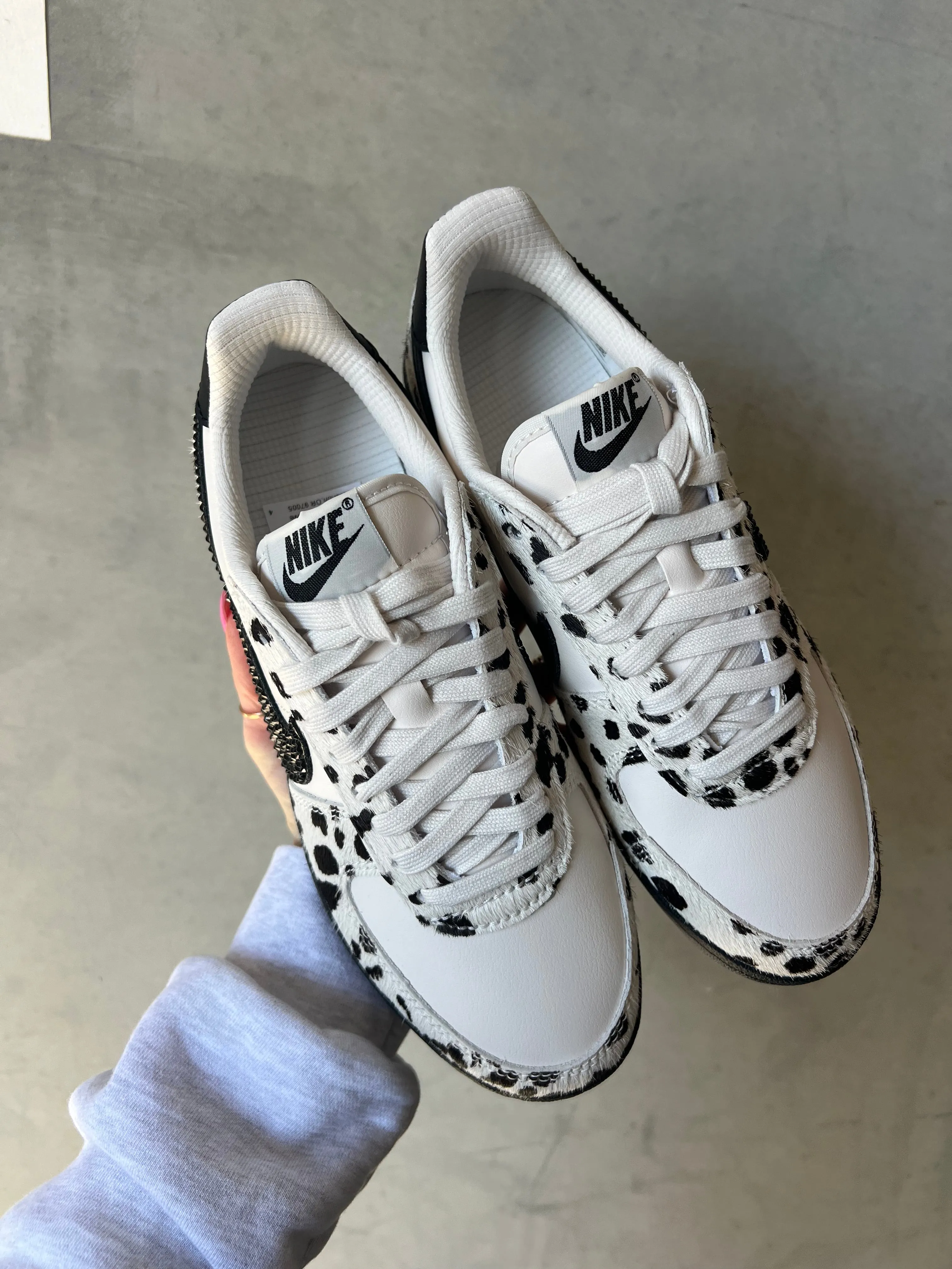 light feel Rare Limited Edition Animal Print Swarovski Women??s Nike Shoes