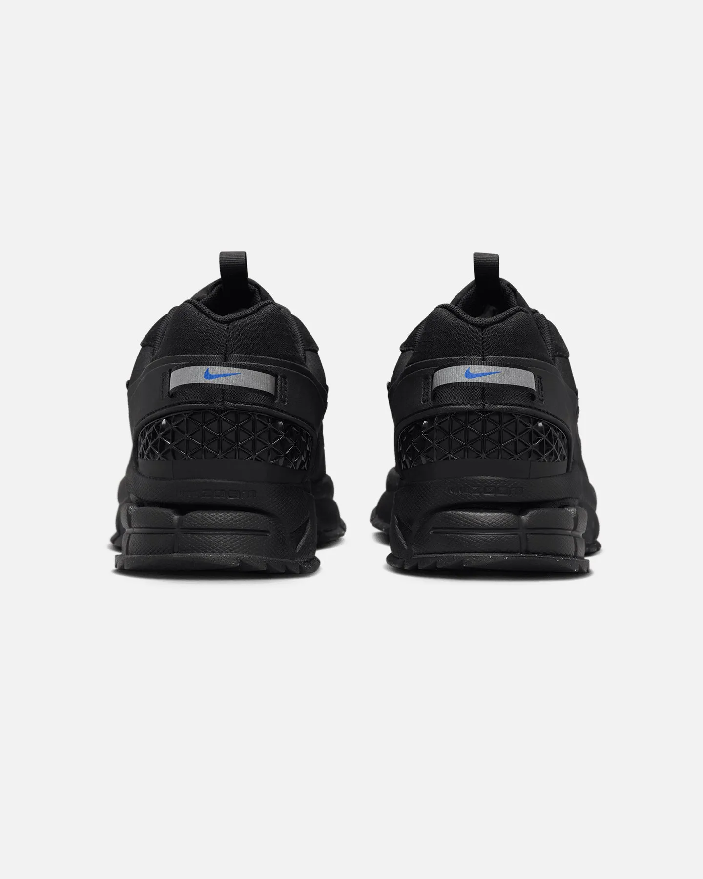 Stud Cool Nike Zoom Vomero Roam Black/Black