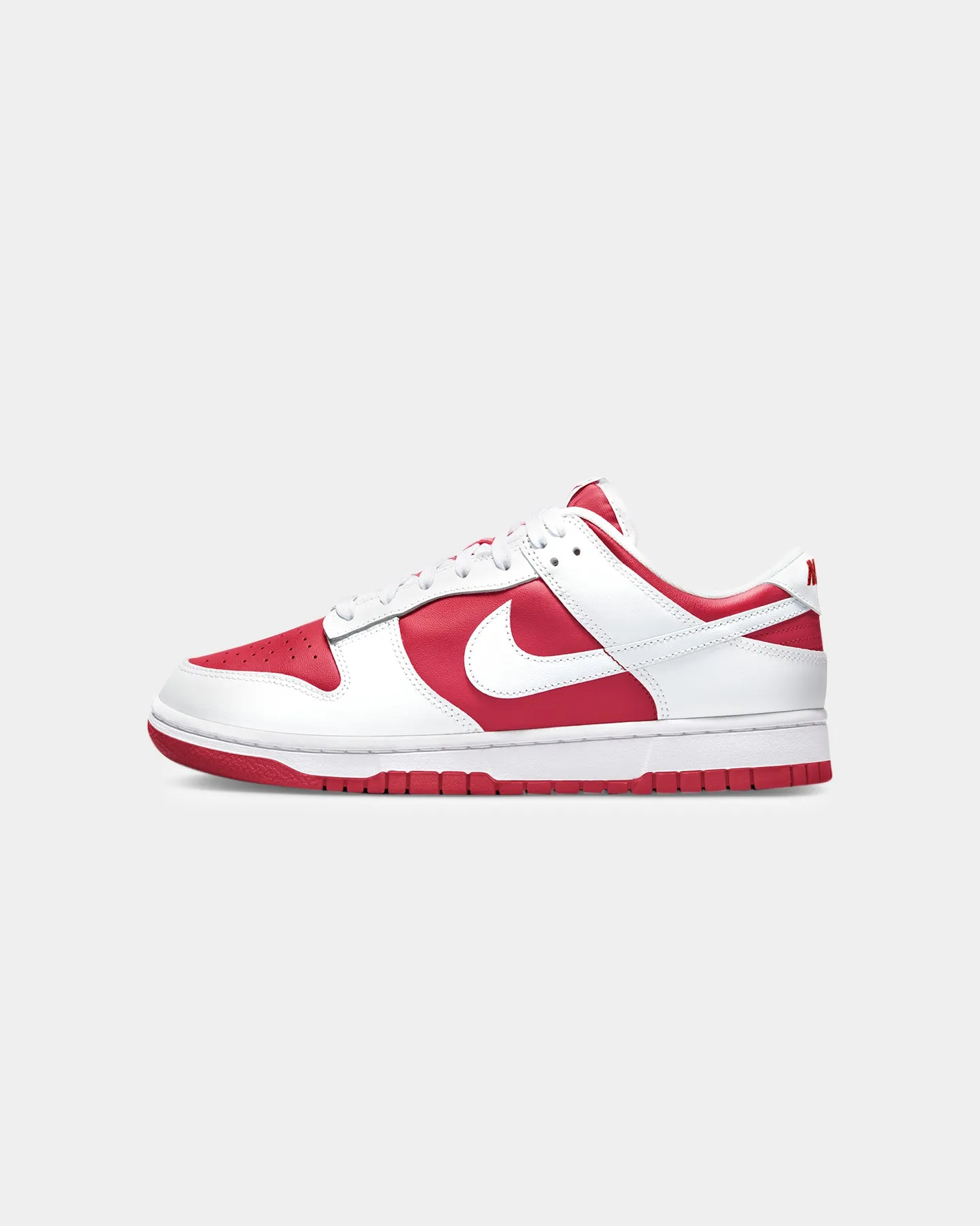 Travel Light Nike Dunk Low Retro University Red/White
