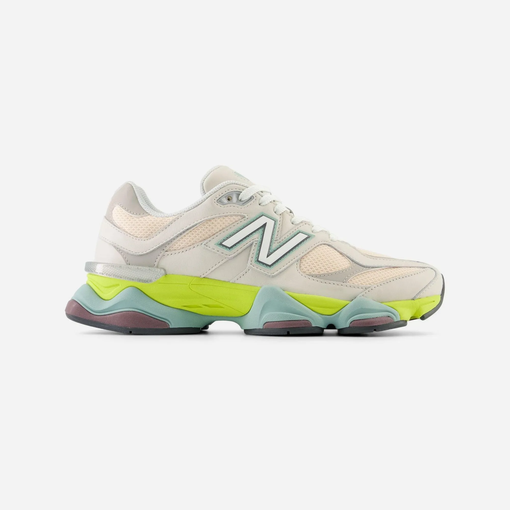 New Balance 9060 Moonbeam Vintage Rose Trail ElasticLaces