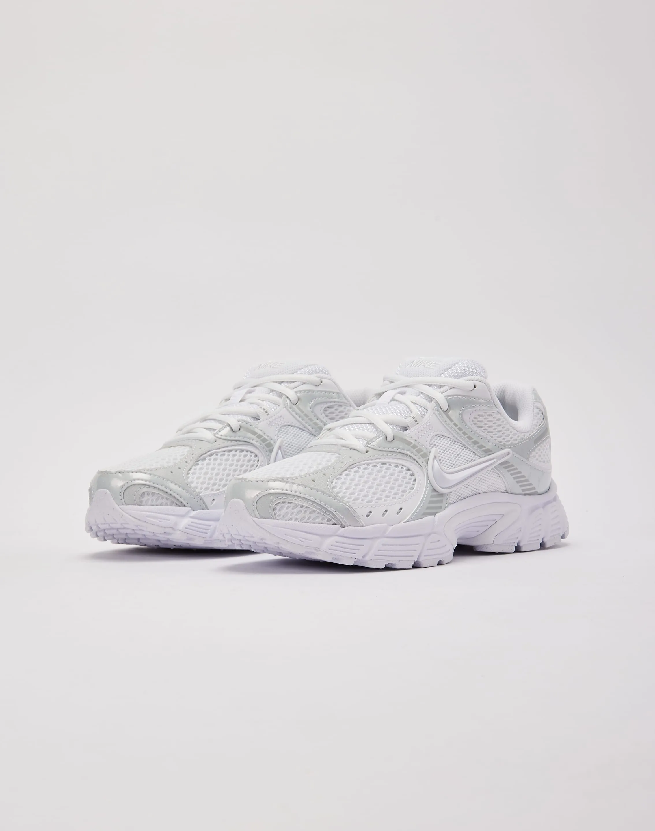 Nike V5 RNR running on downhill shoes