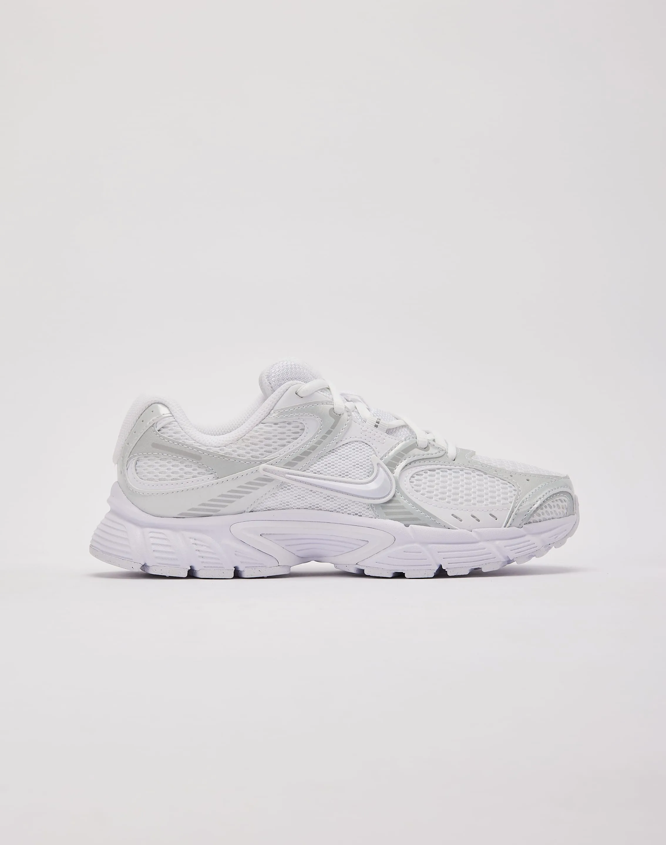 Nike V5 RNR charity run running gear cross - training - shoes