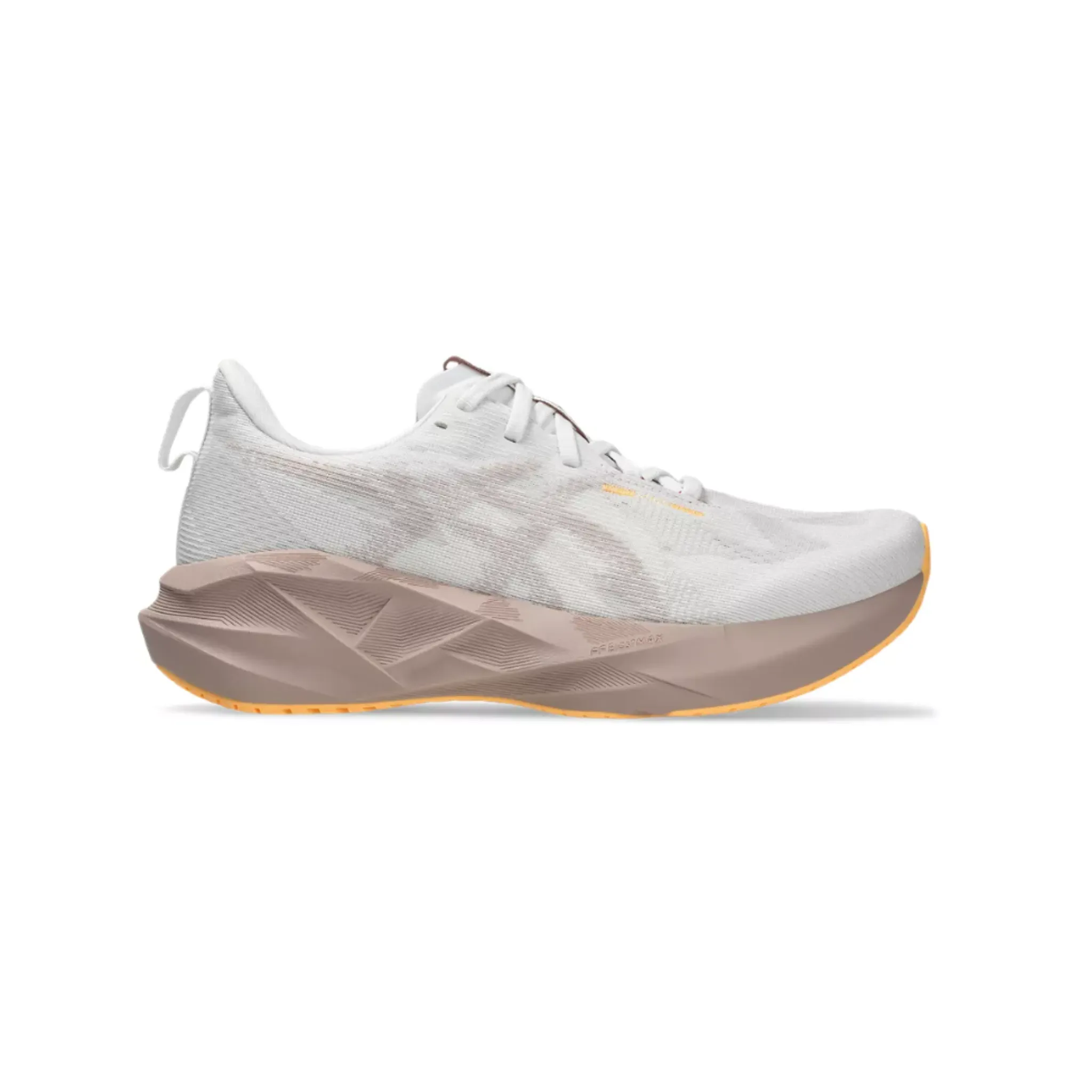 WOMEN'S NOVABLAST 5 - B - 102 WHITE/FAWN Bold Tone