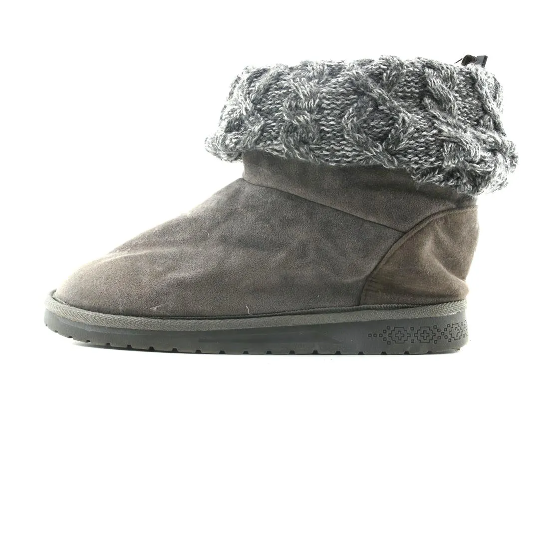 Walk Time All Day Fit MUK LUKS ACRYLIC