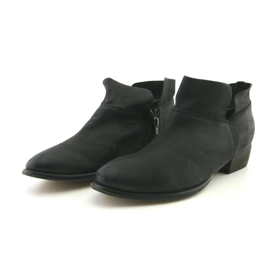 SEYCHELLES . Cold Weather