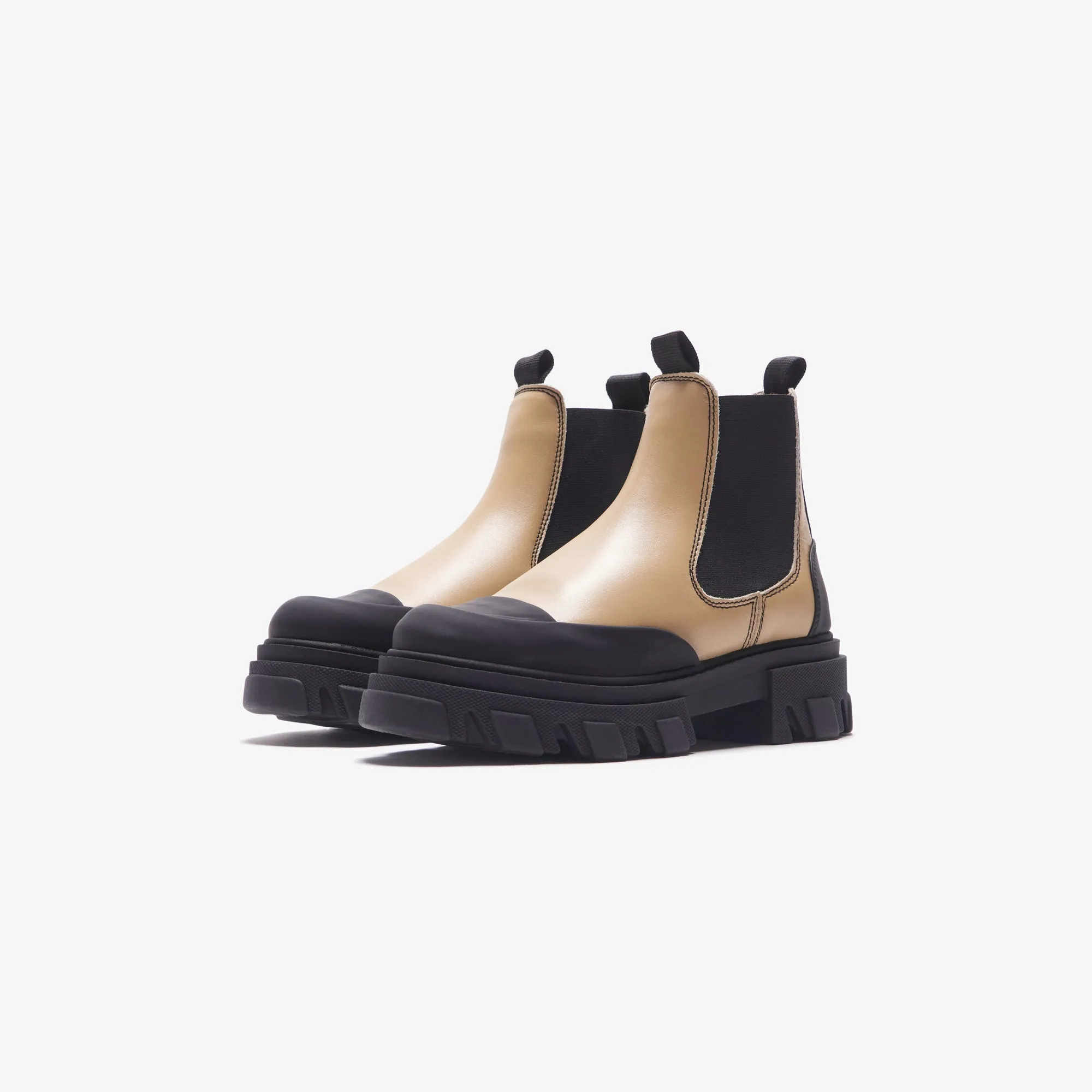Ganni Cleated Low Chelsea Boot - Sand Picnic