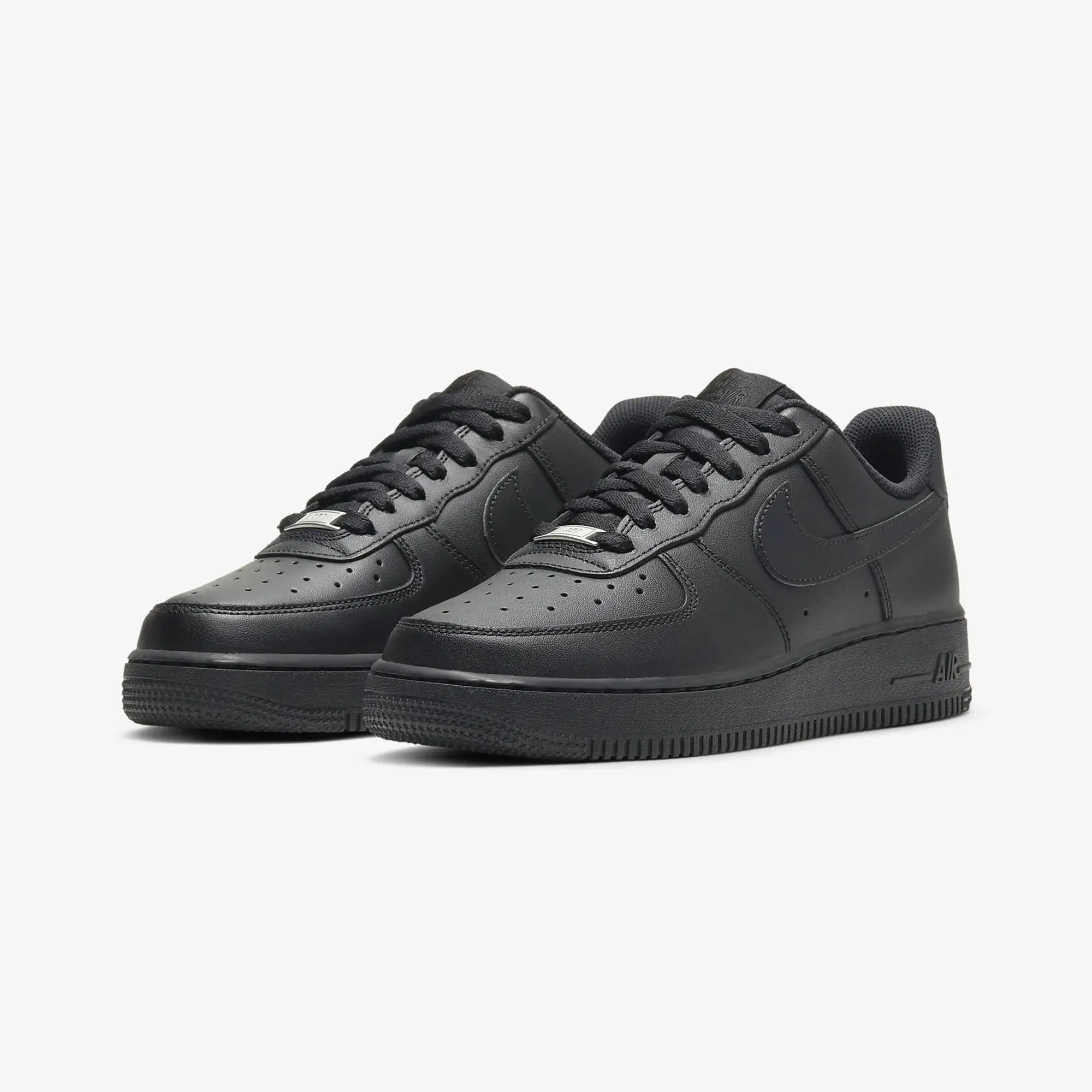 NIKE | AIR FORCE 1 '07 { BLACK/BLACK/BLACK Unbeatable Traction