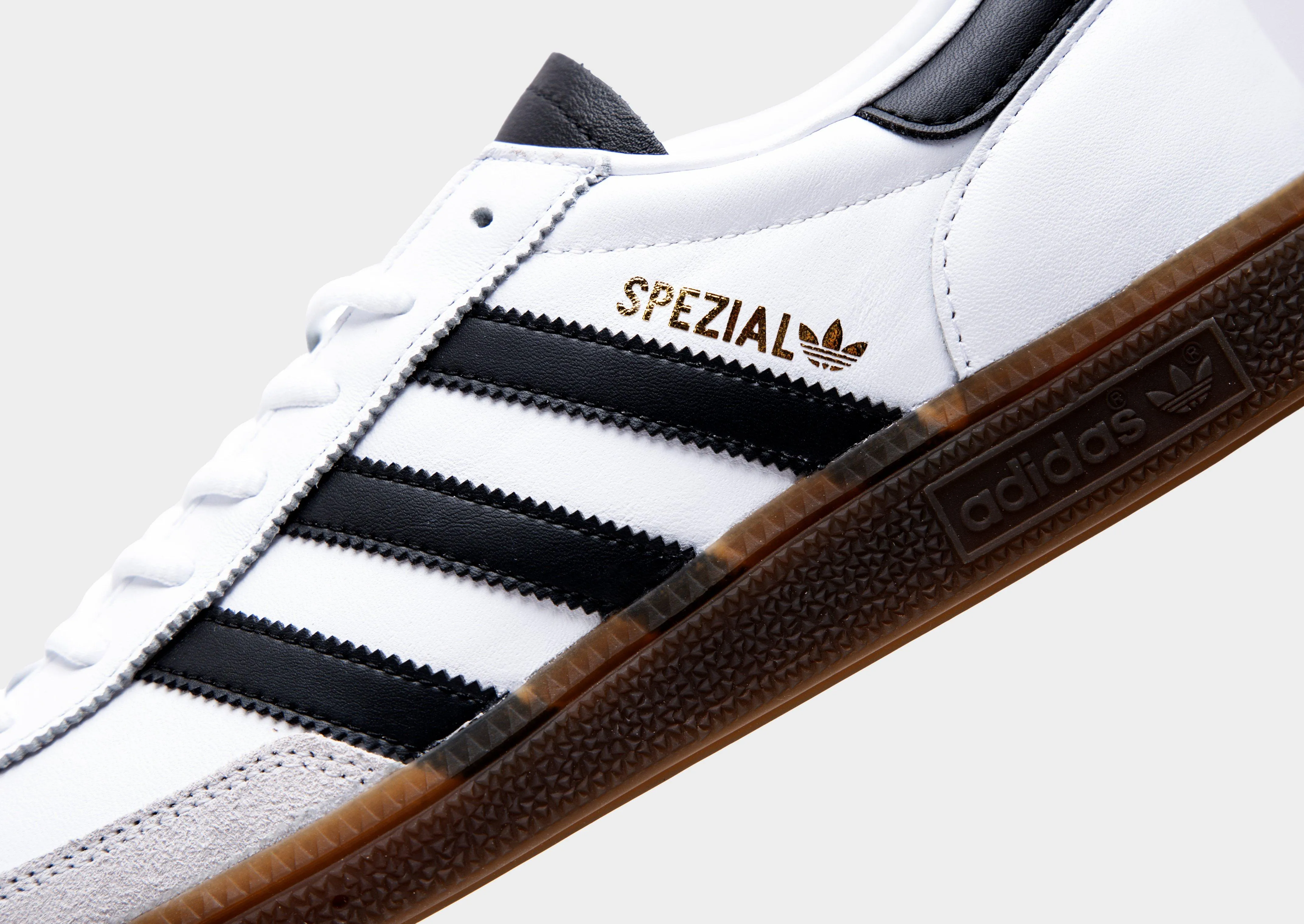 Handball Spezial Fashion Accent Airy Design