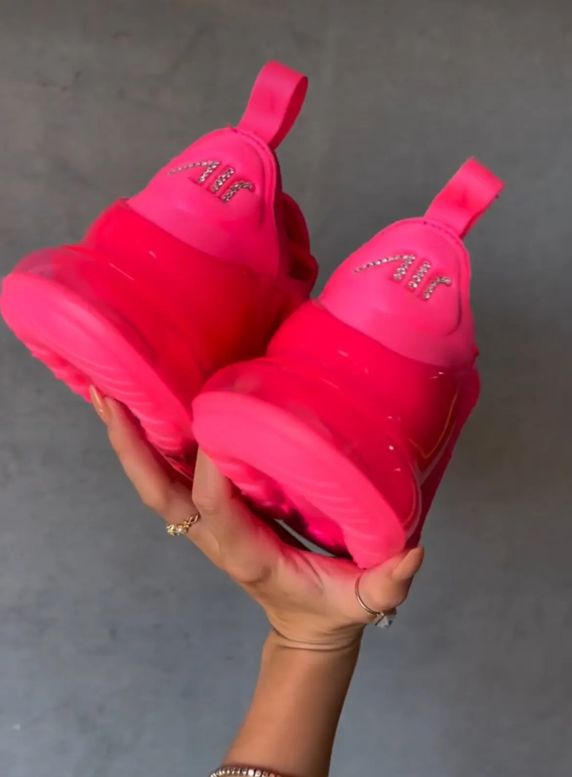 Dinner Step Cushioned ride Hot Pink Swarovski Women's Nike Shoes Air Max 270