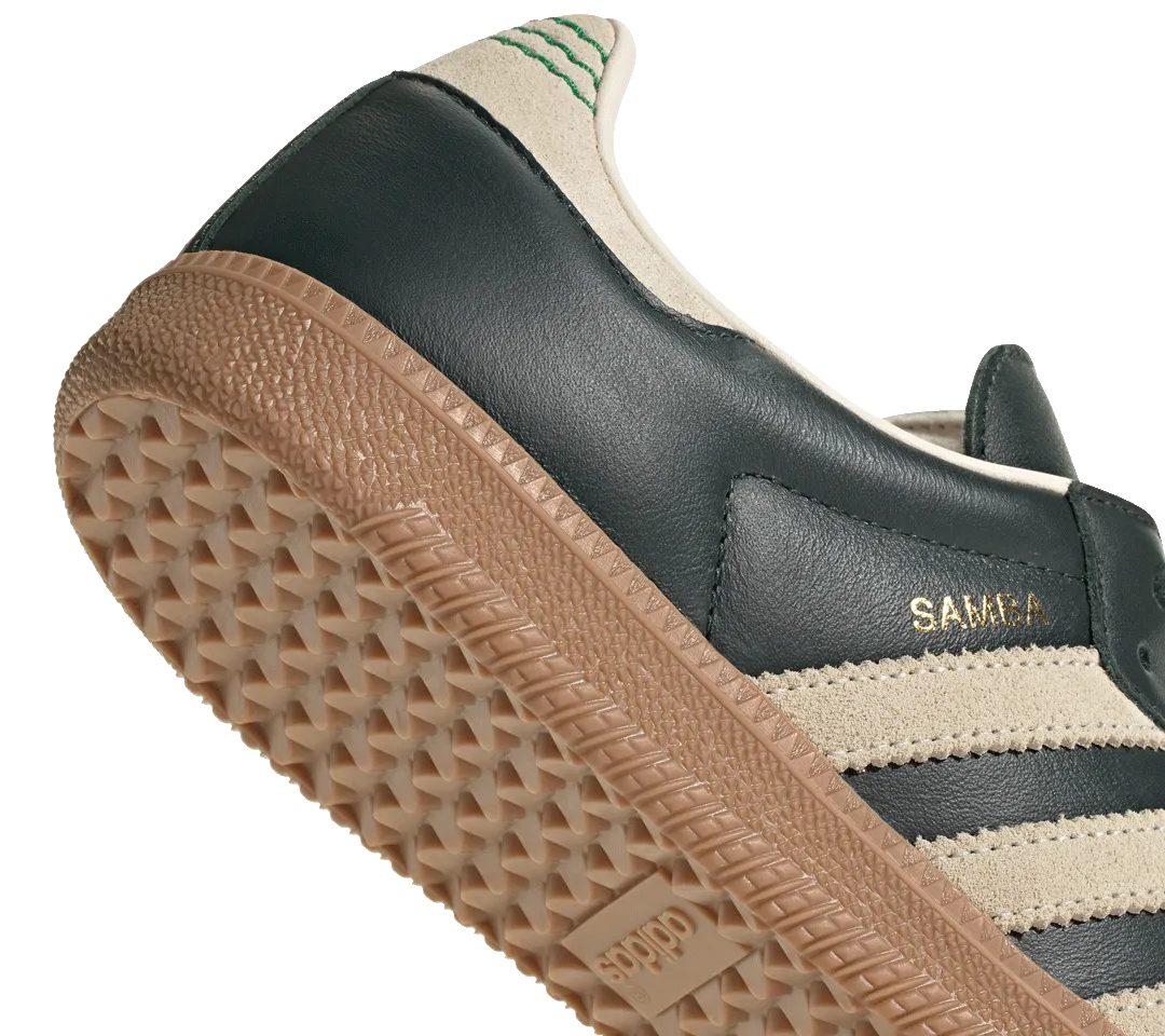 Supportive Runway Glow Adidas Samba OG