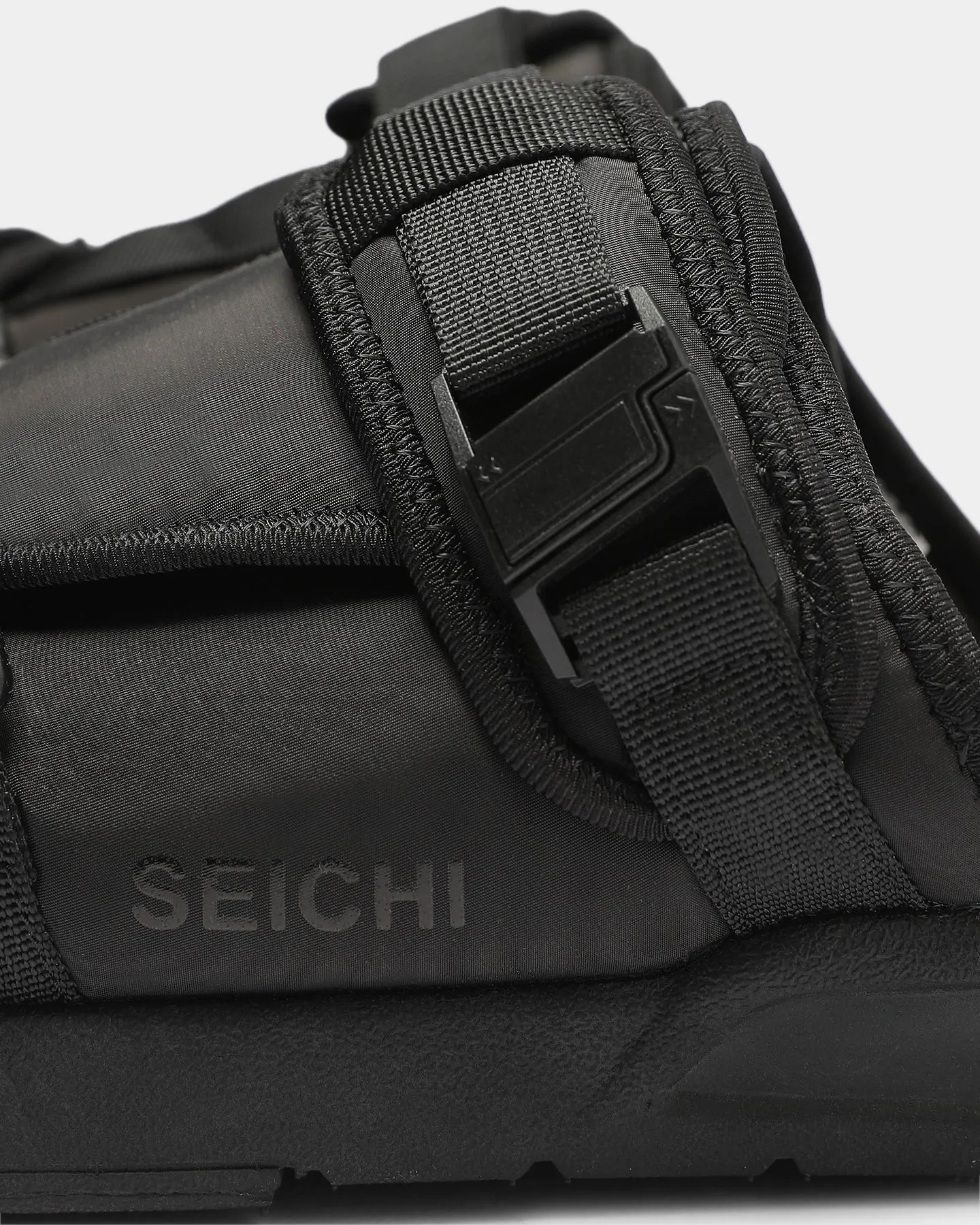 Airy Design SEICHI YOROI Black