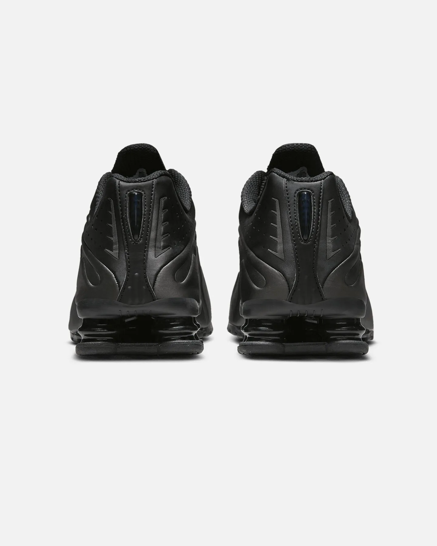 Nike Shox R4 Black/Black Foam Lining Standing Workers