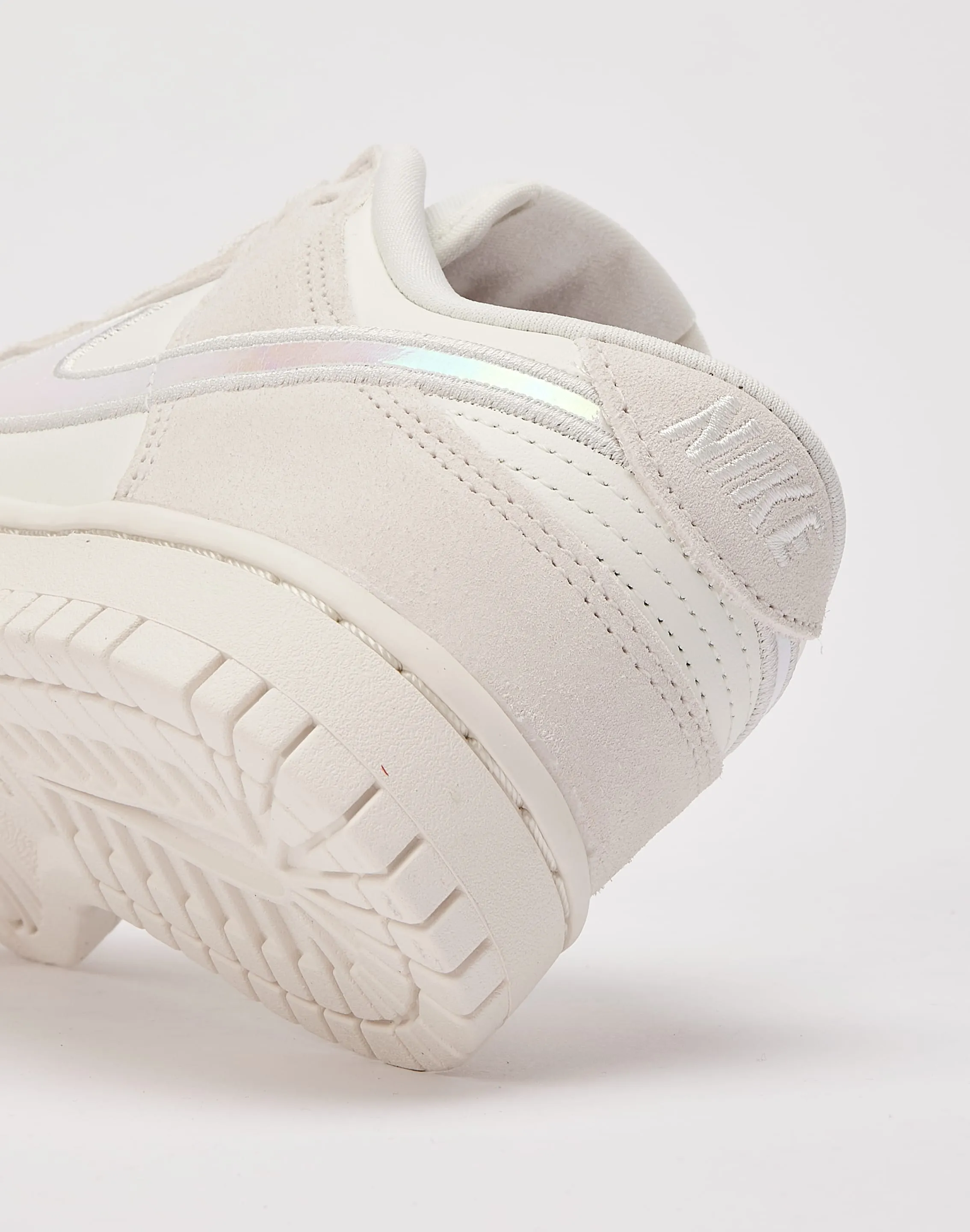 Nike Dunk Low Adaptive Flex Grooves Perforated Inner Lining