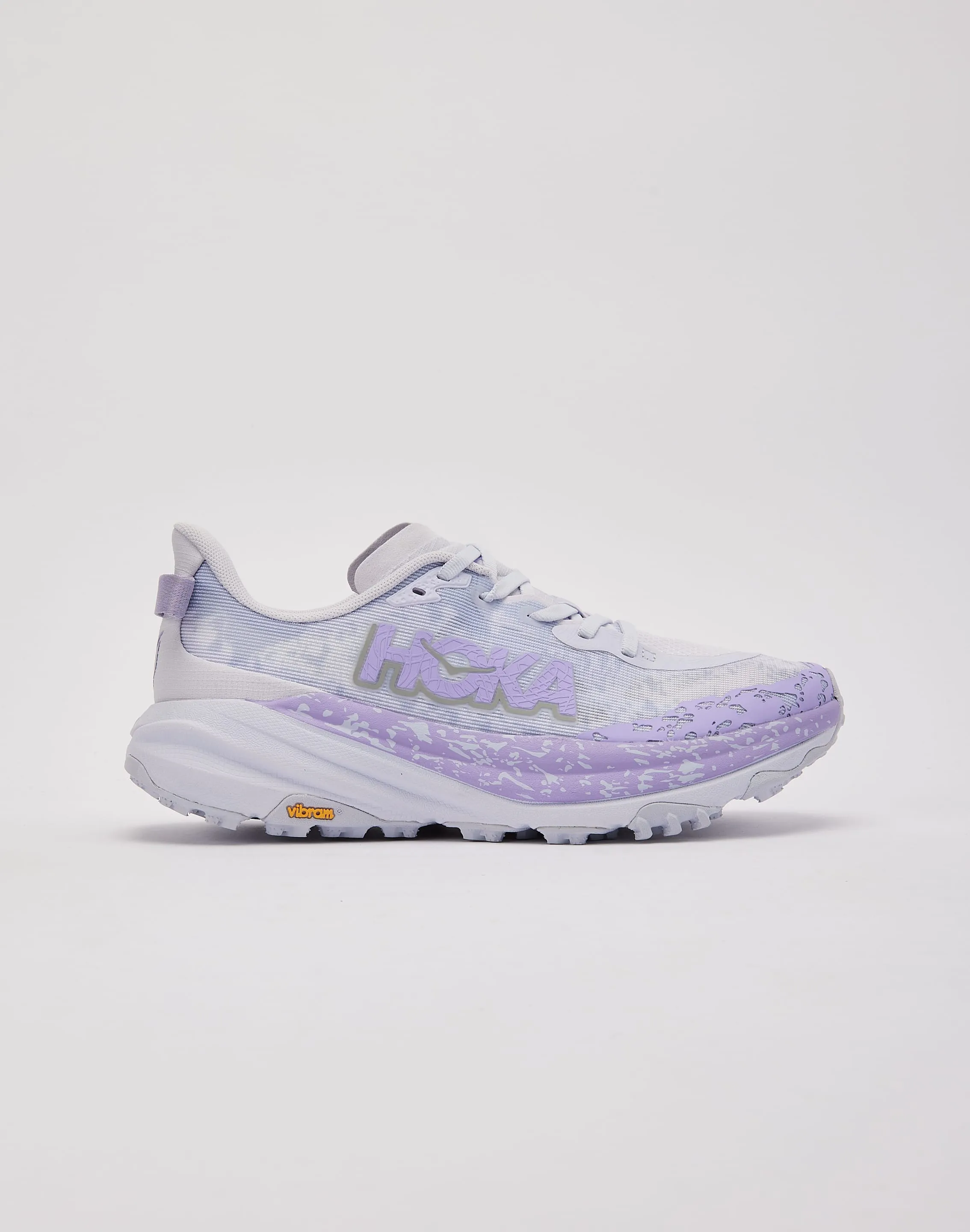 HOKA Speedgoat 6 adapt to different weather conditions