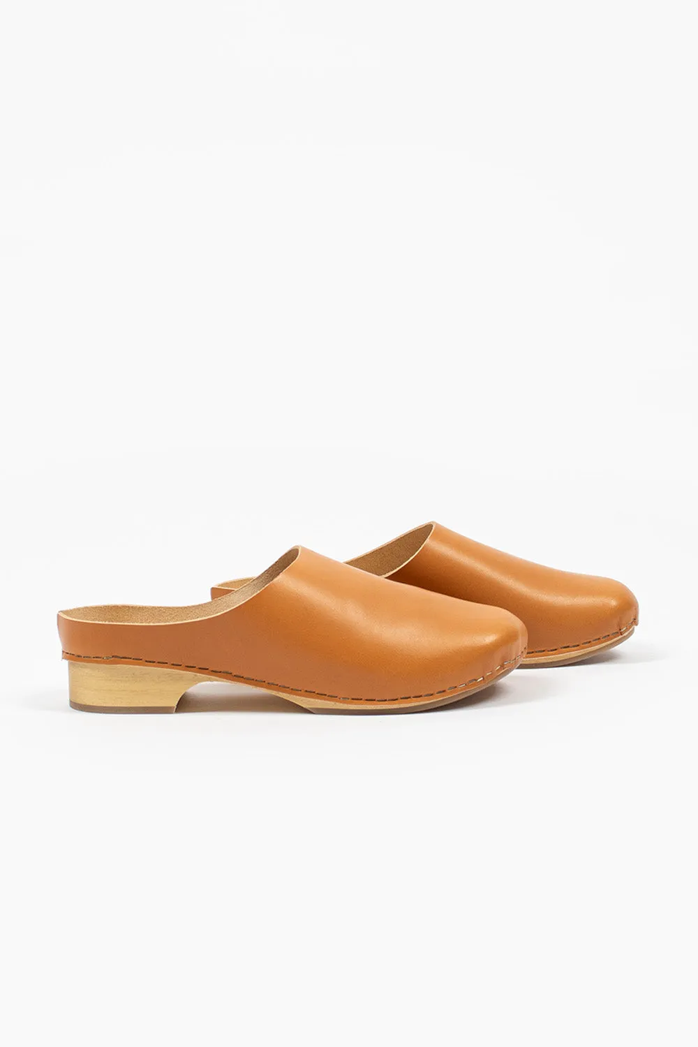 Low Leather Clog Natural Neutral Glow