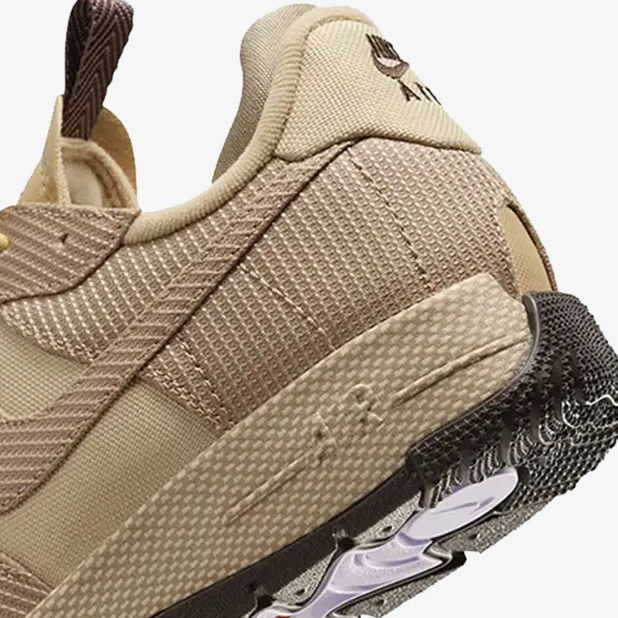 Anti Fatigue Technology Exclusive Look Nike | AIR FORCE 1 WILD  { SESAME/SESAME-BAROQUE BROWN-KHAKI