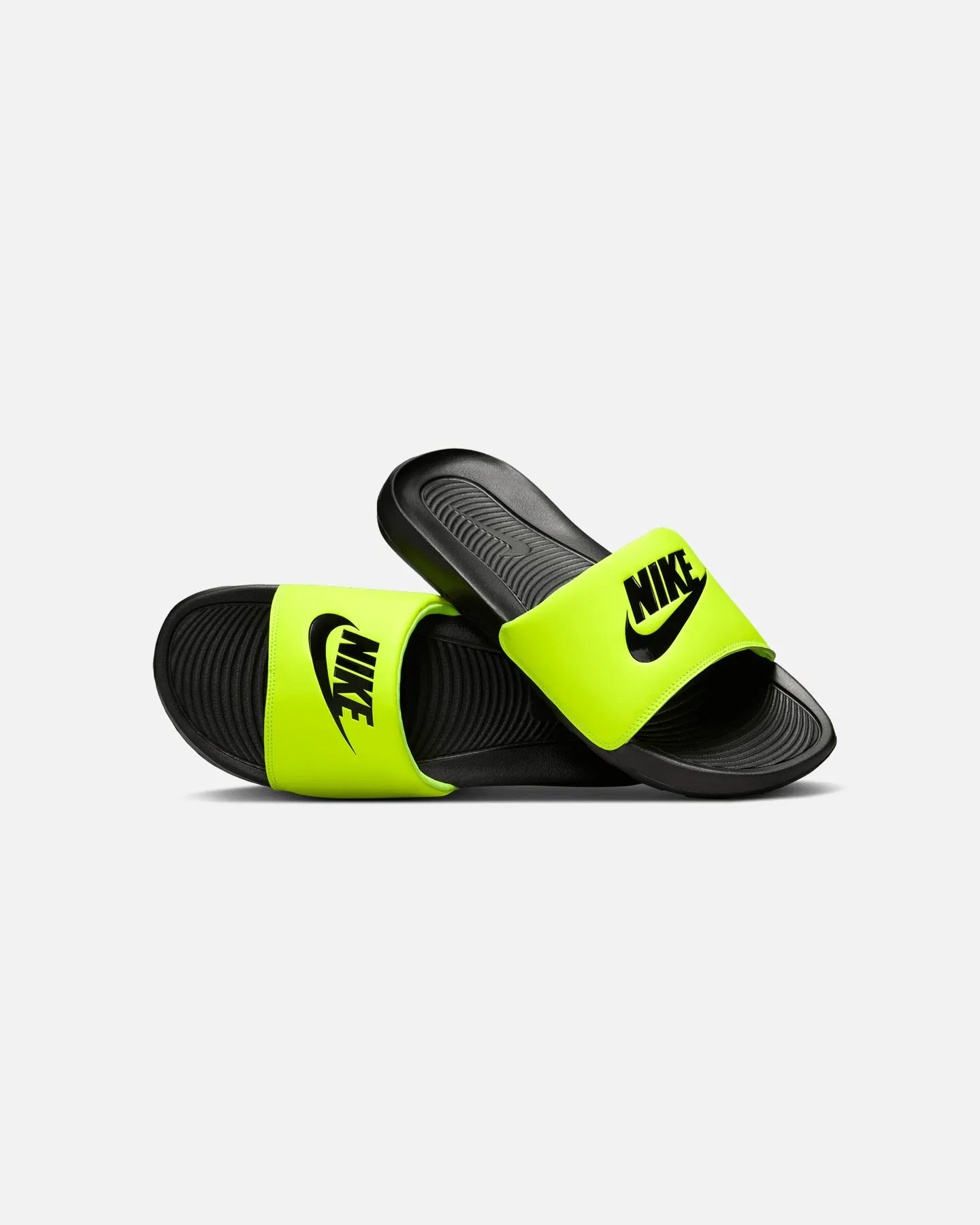Sail Vibe Nike Victori One Slide Black/Volt
