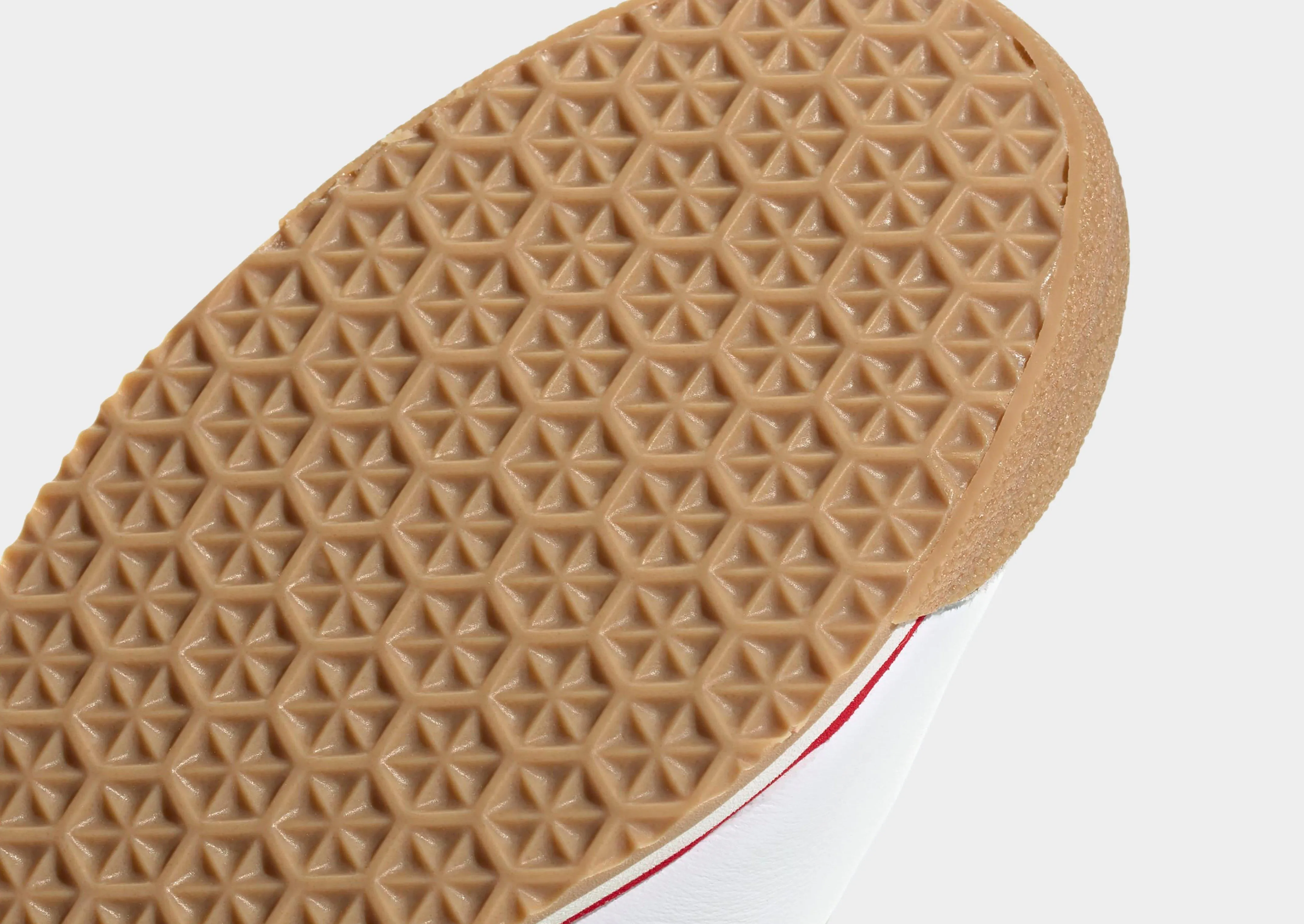 Italia 70s Tunnel Trek Slow Jog