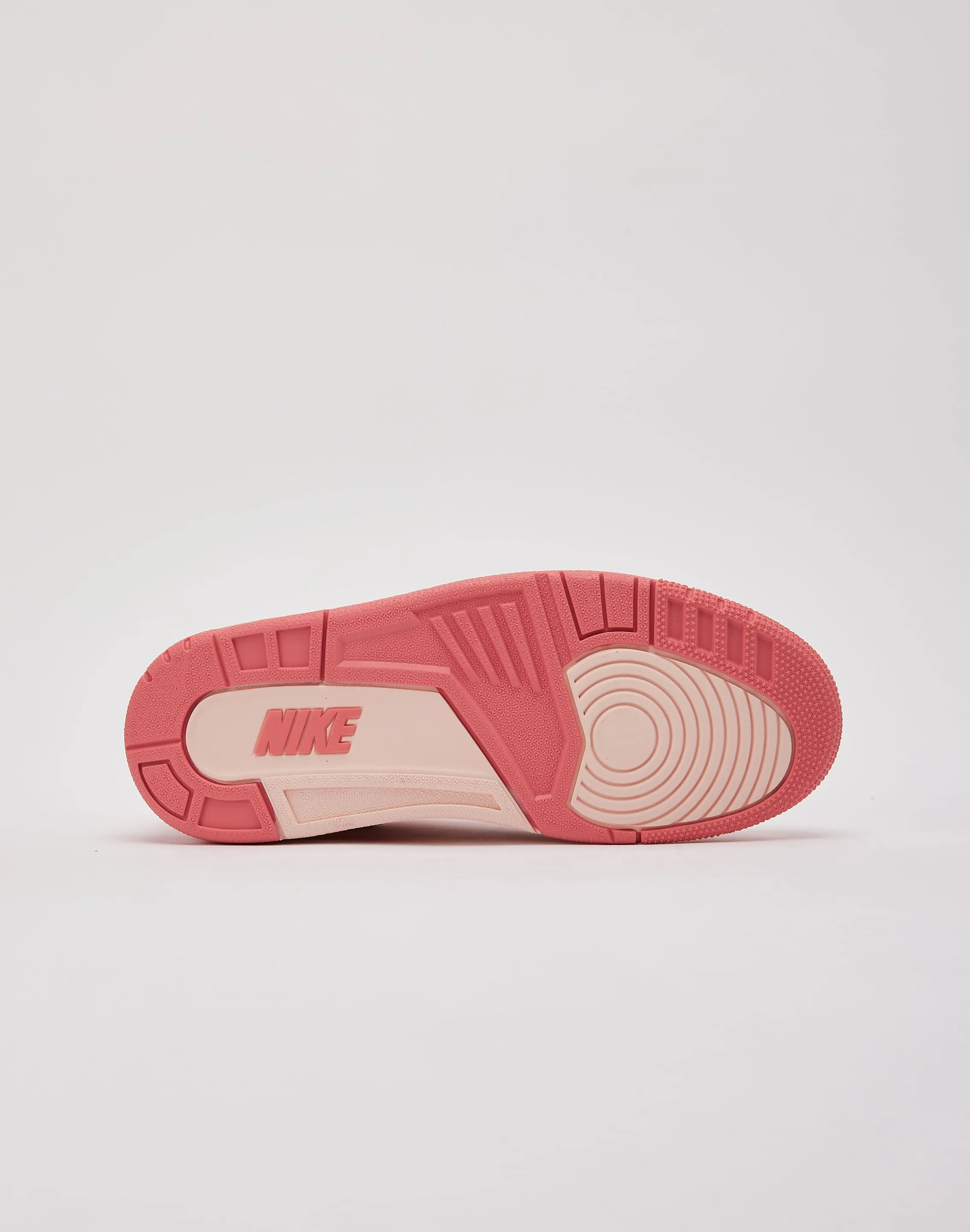 Breathable mesh upper Jordan 2/3