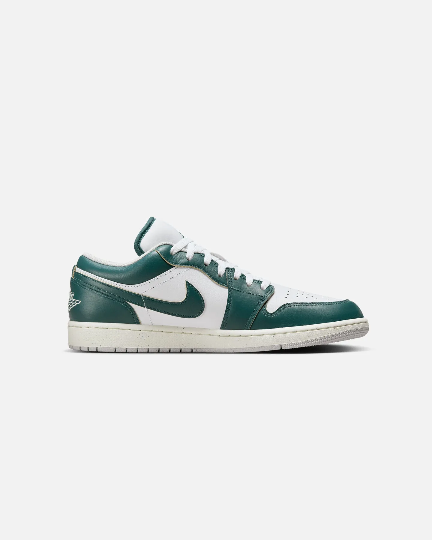 Jordan Air Jordan 1 Low SE "Oxidised Green" Oxidized Green Pose Ready Play Hard