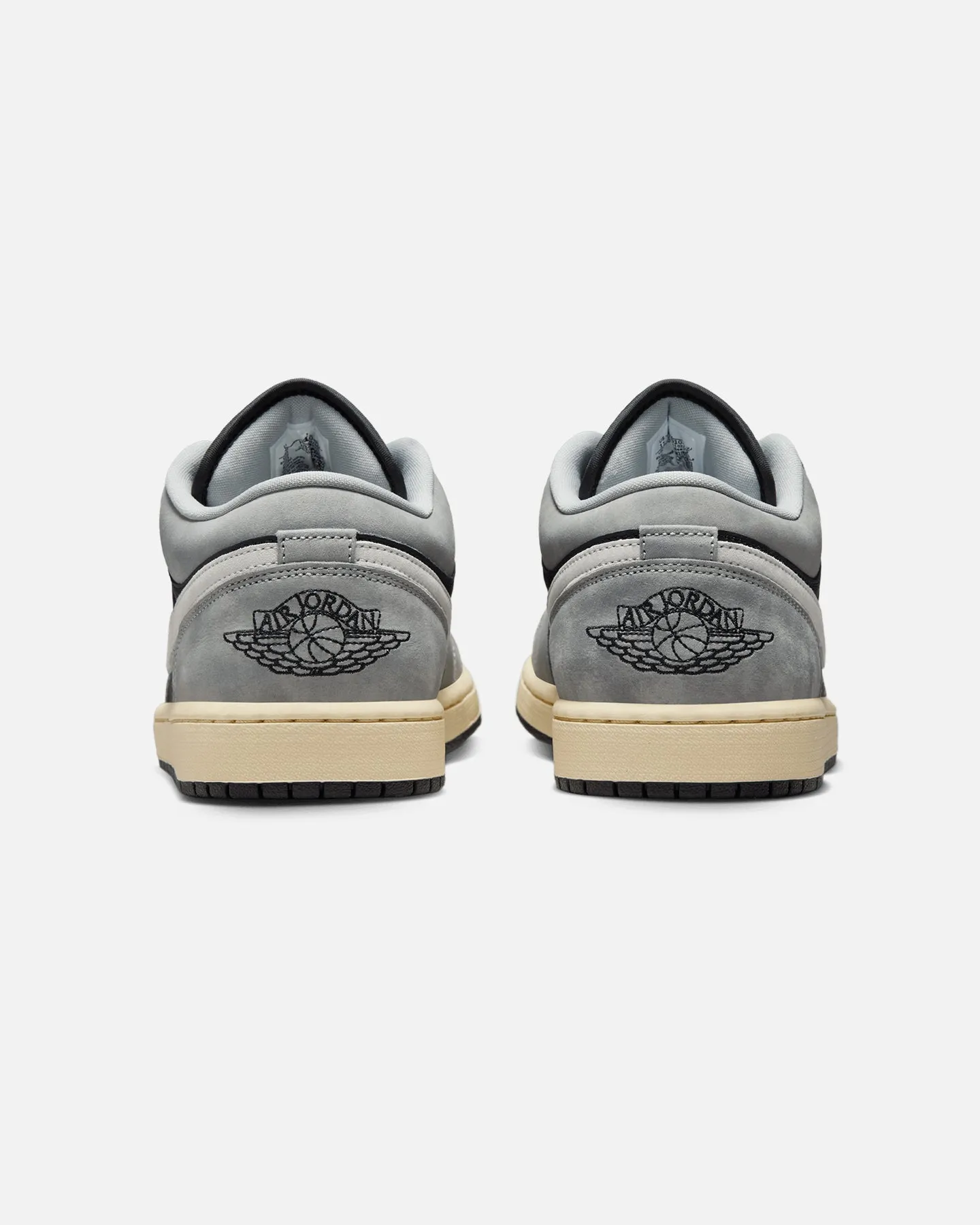 Smooth Design Adaptive Response Platform Jordan Air Jordan 1 Low SE "Smoke Grey" Lt Smoke Grey/Black-Sail