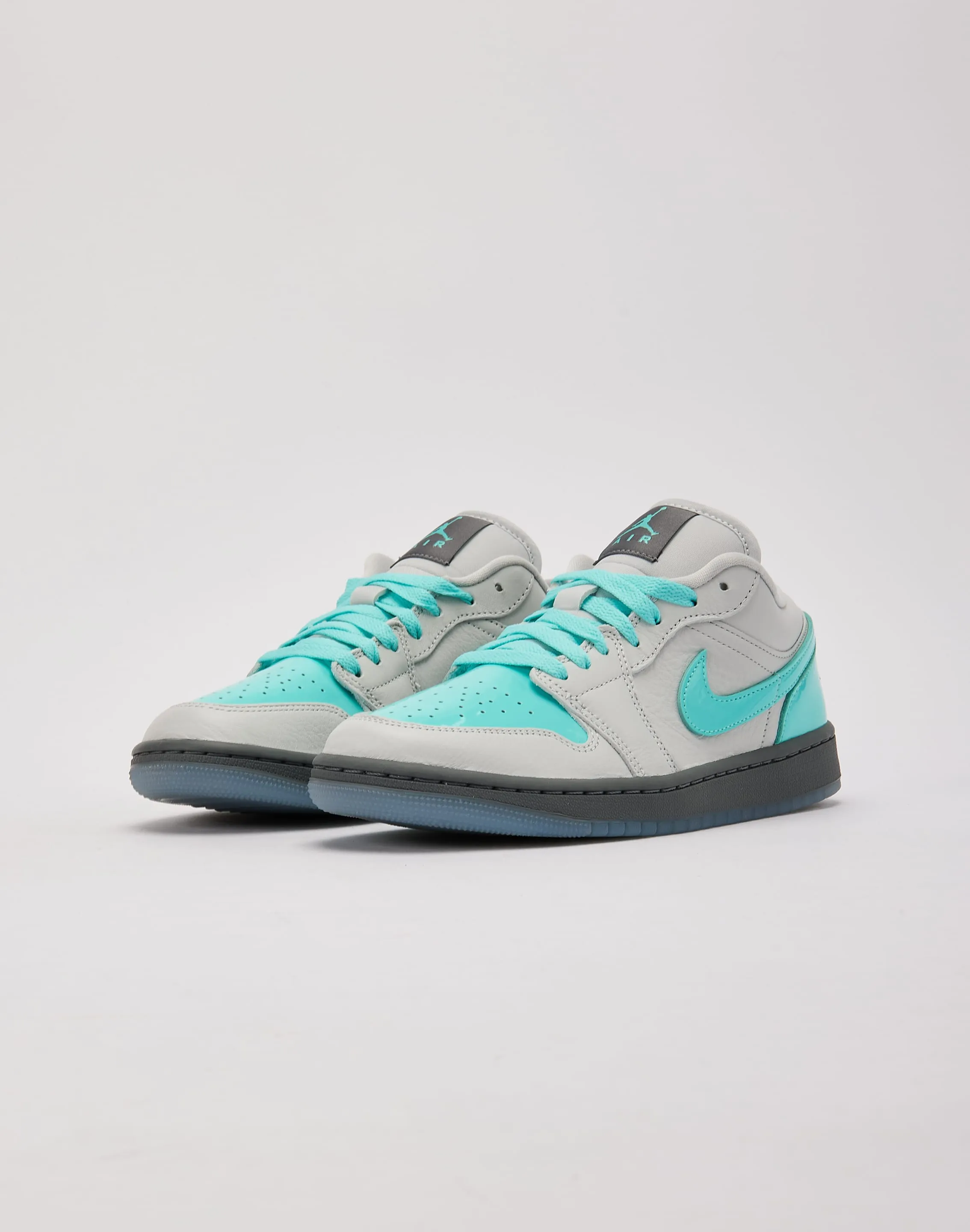 Jordan Air Jordan 1 Low SE Perforated Quarter Panels