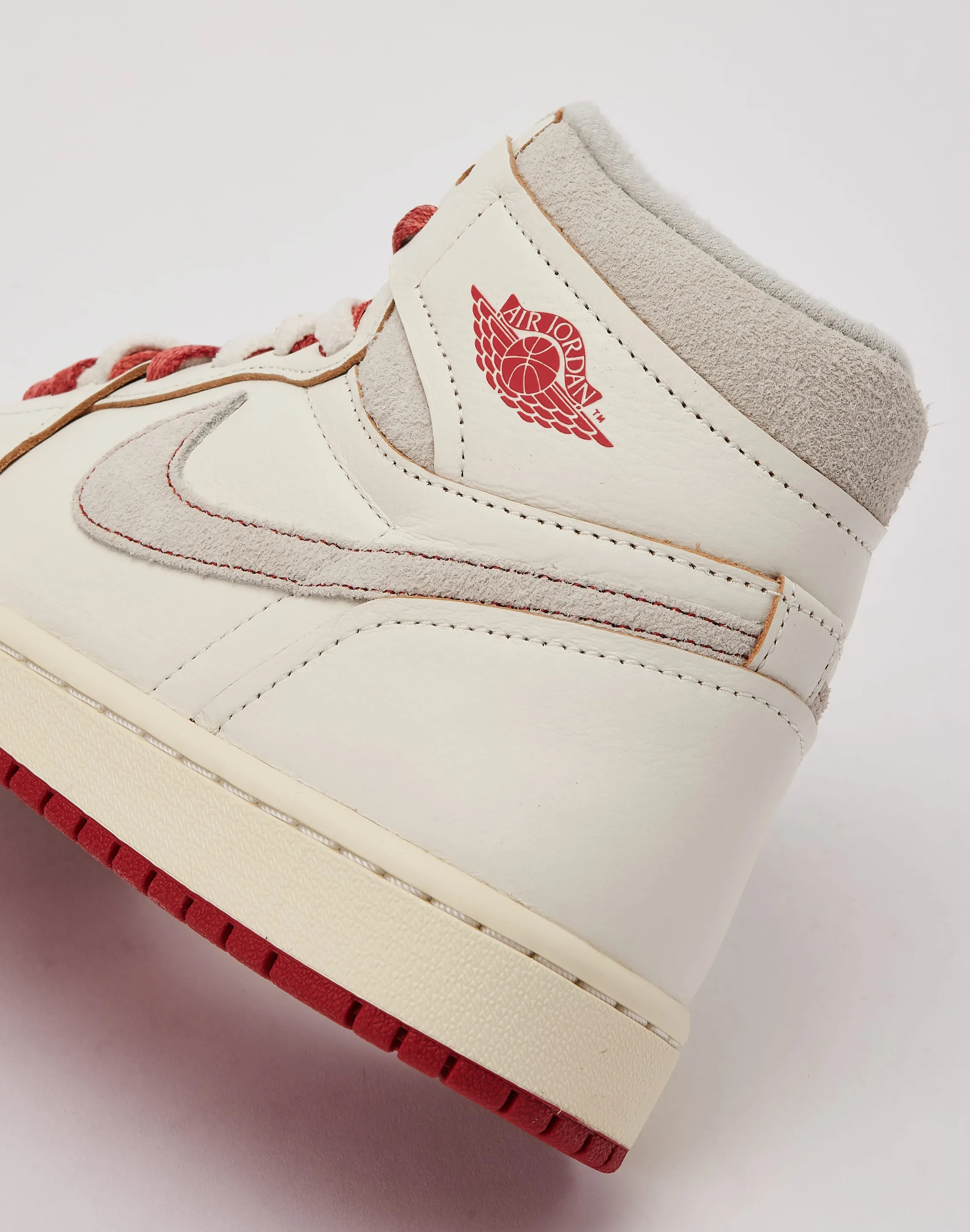 Jordan Air Jordan 1 Retro High OG 'Cinnabar' Responsive Midsole Technology