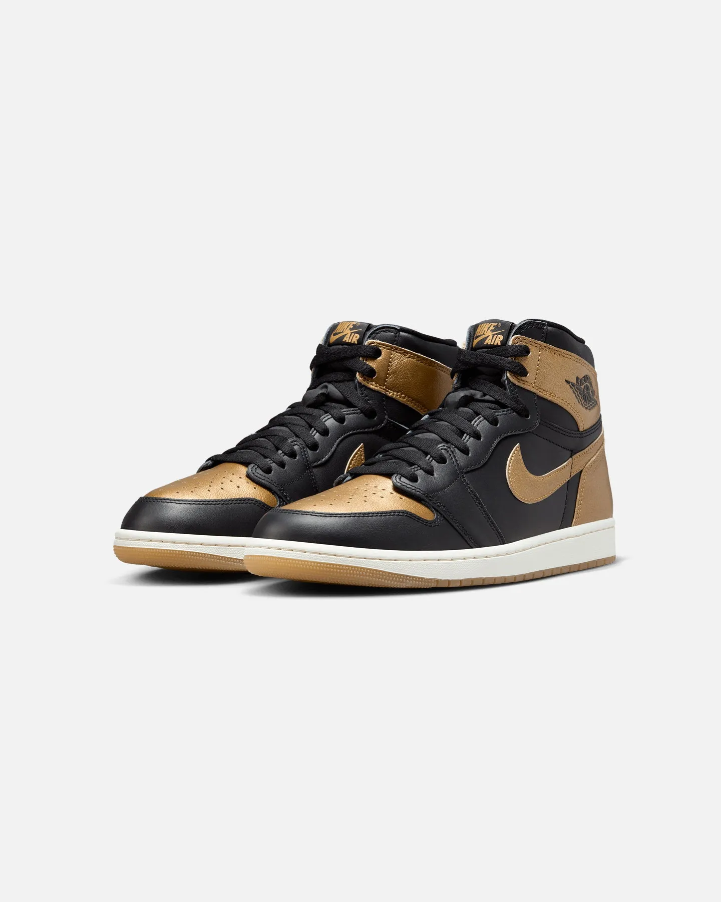 Jordan Air Jordan 1 Retro High OG "Metallic Gold" Black/Metallic mesh construction