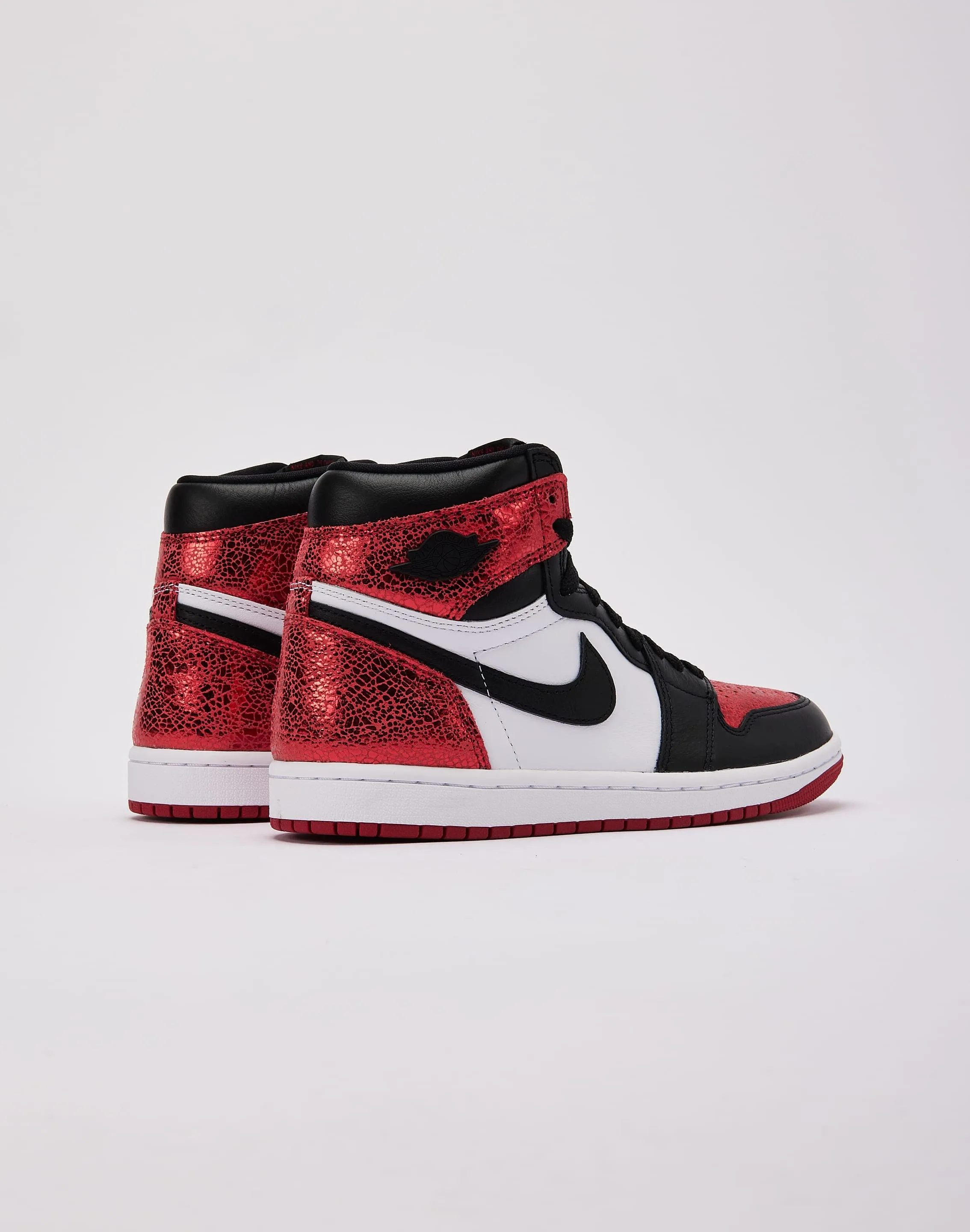 Elastic Gaiter Microfiber Layered Upper Jordan Air Jordan 1 Retro High OG 'Ruby'