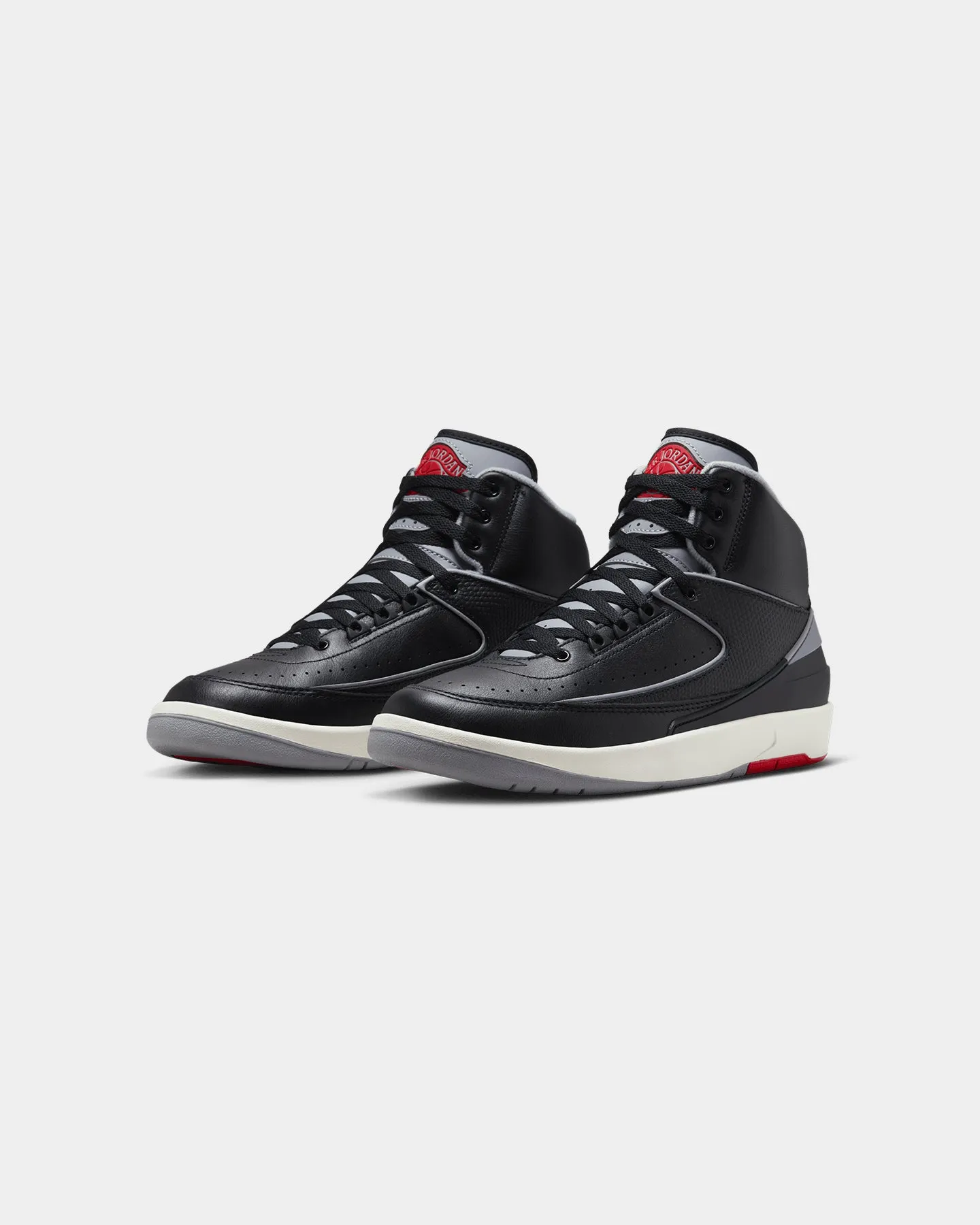 Jordan Air Jordan 2 Retro "Black Cement" Black/Cement Grey Memory Foam Standing All