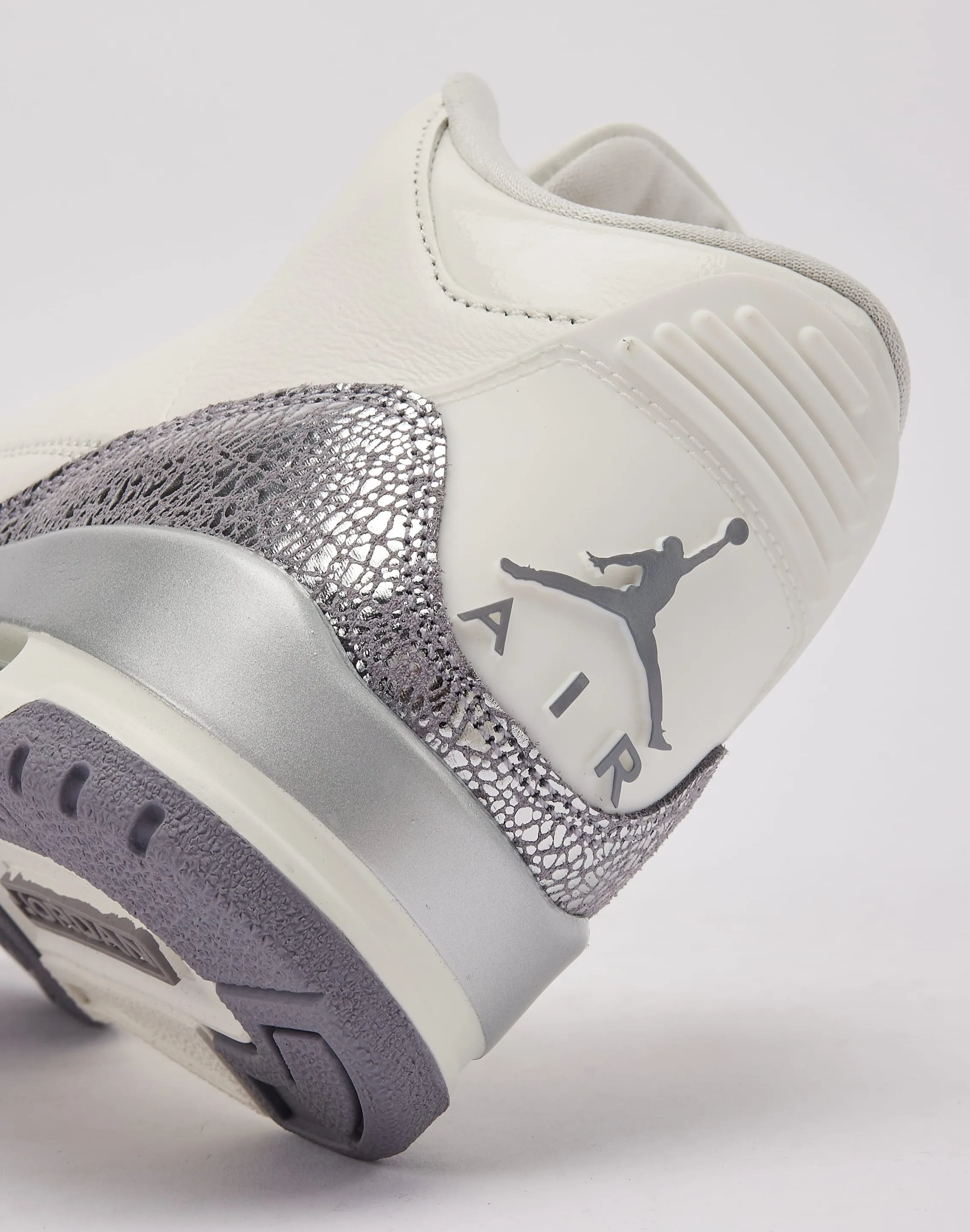 Jordan Air Jordan 3 Retro 'Sail Cement Grey' Air Cushioning Heat dissipation