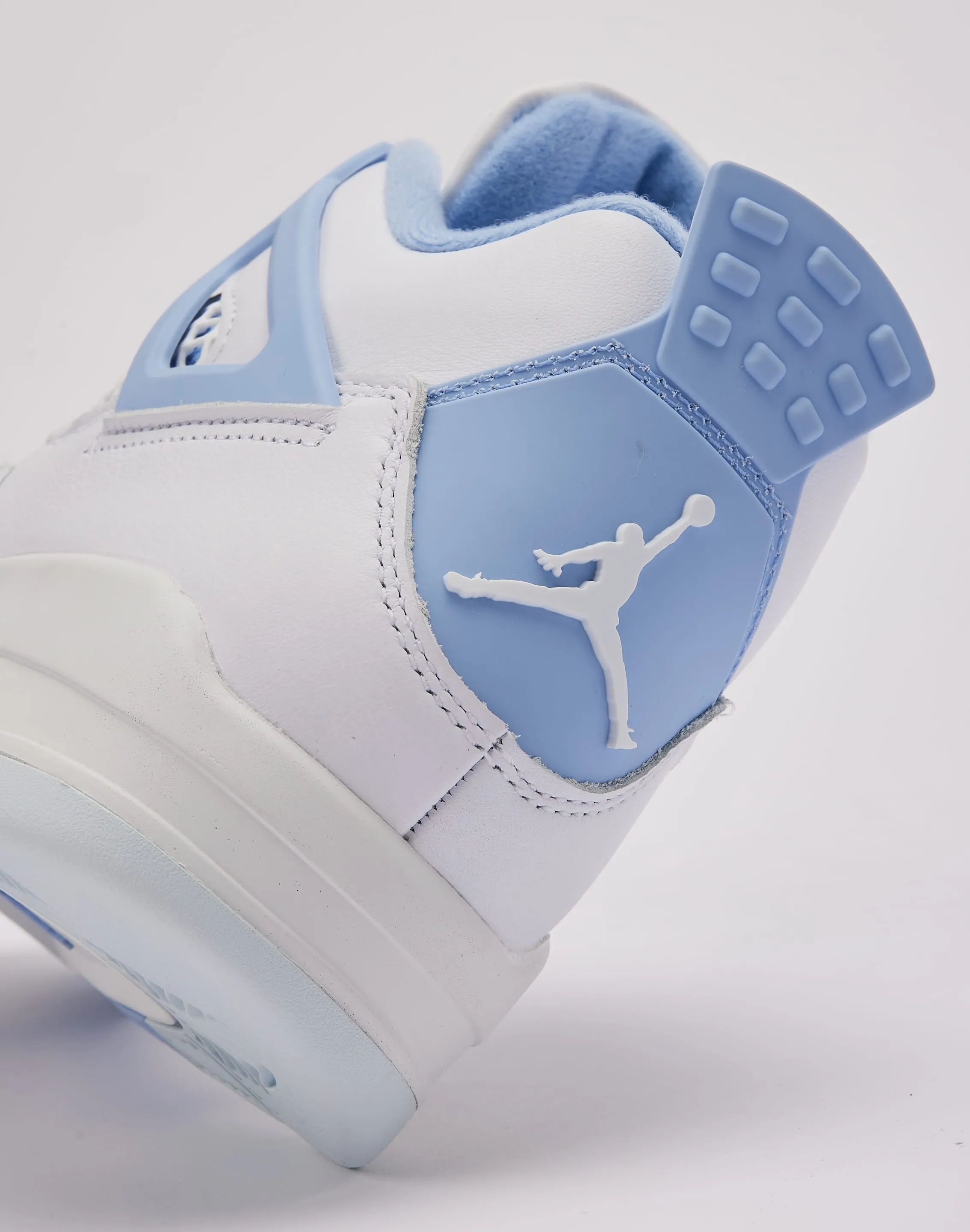 Active Play Style Jordan Air Jordan 4 Retro 'Aluminum'