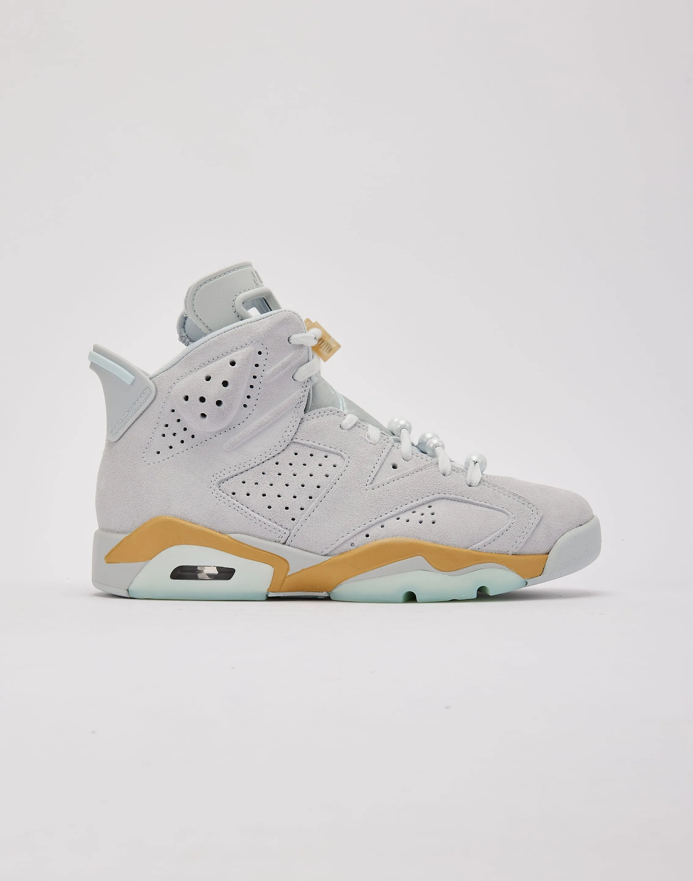 Cloud Step Jordan Air Jordan 6 Retro 'Pearl'