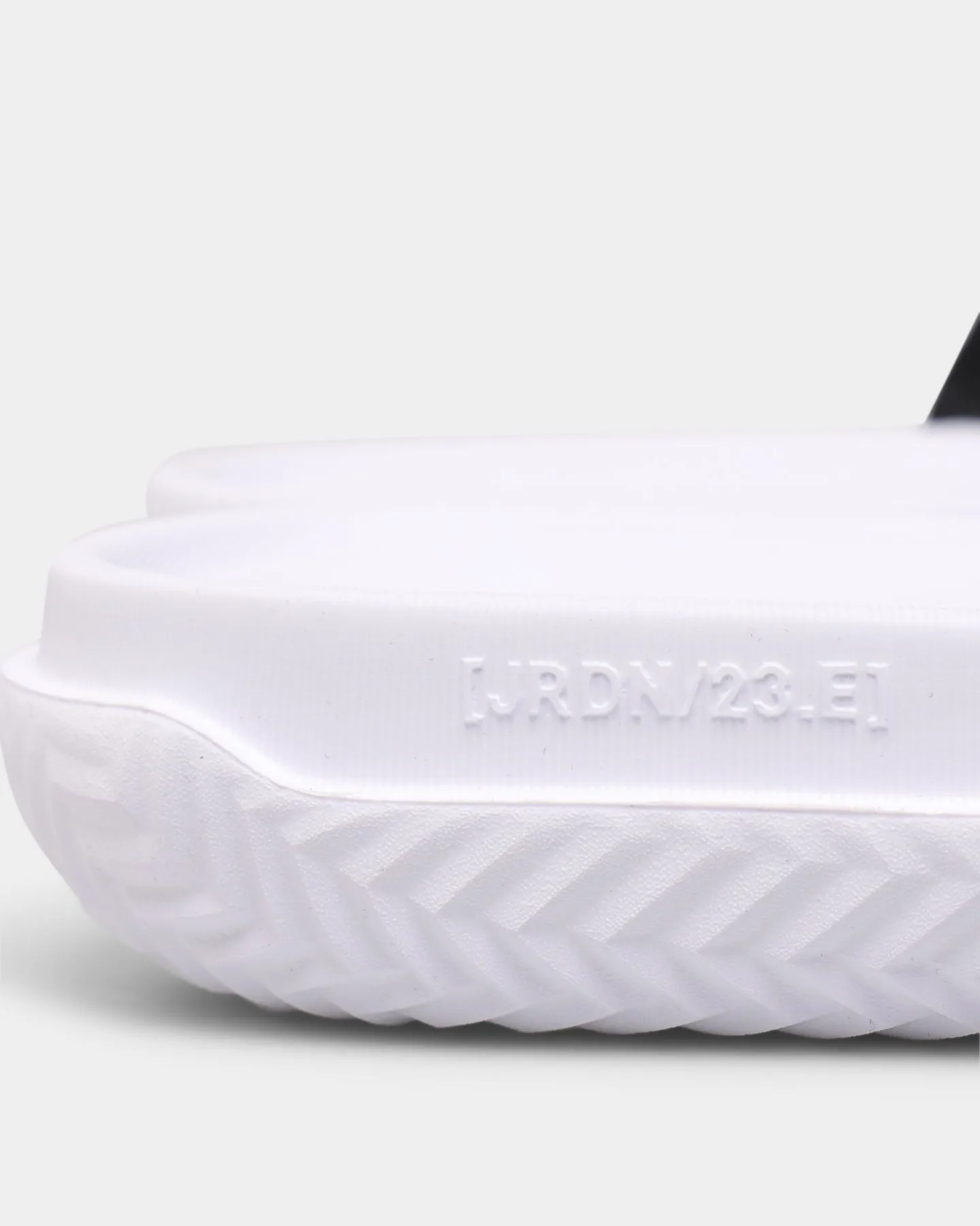 Stable construction Jordan Jordan Super Play Slide Black/University Red