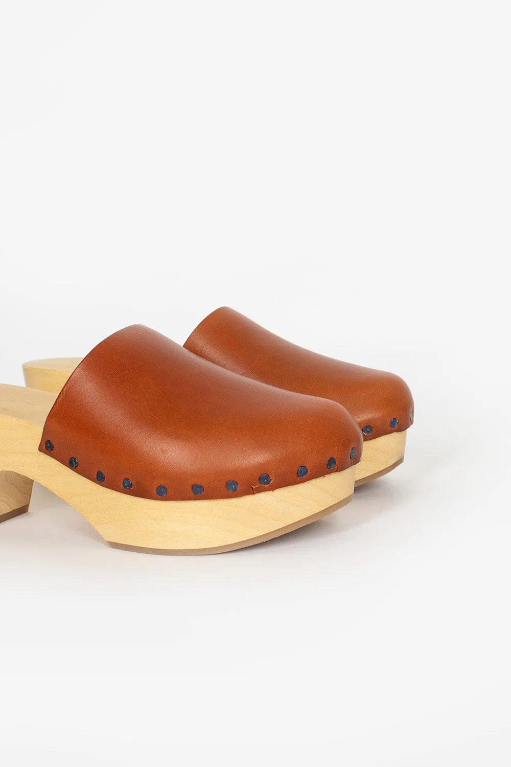 Body Balance Team Match Leather Heeled Clog