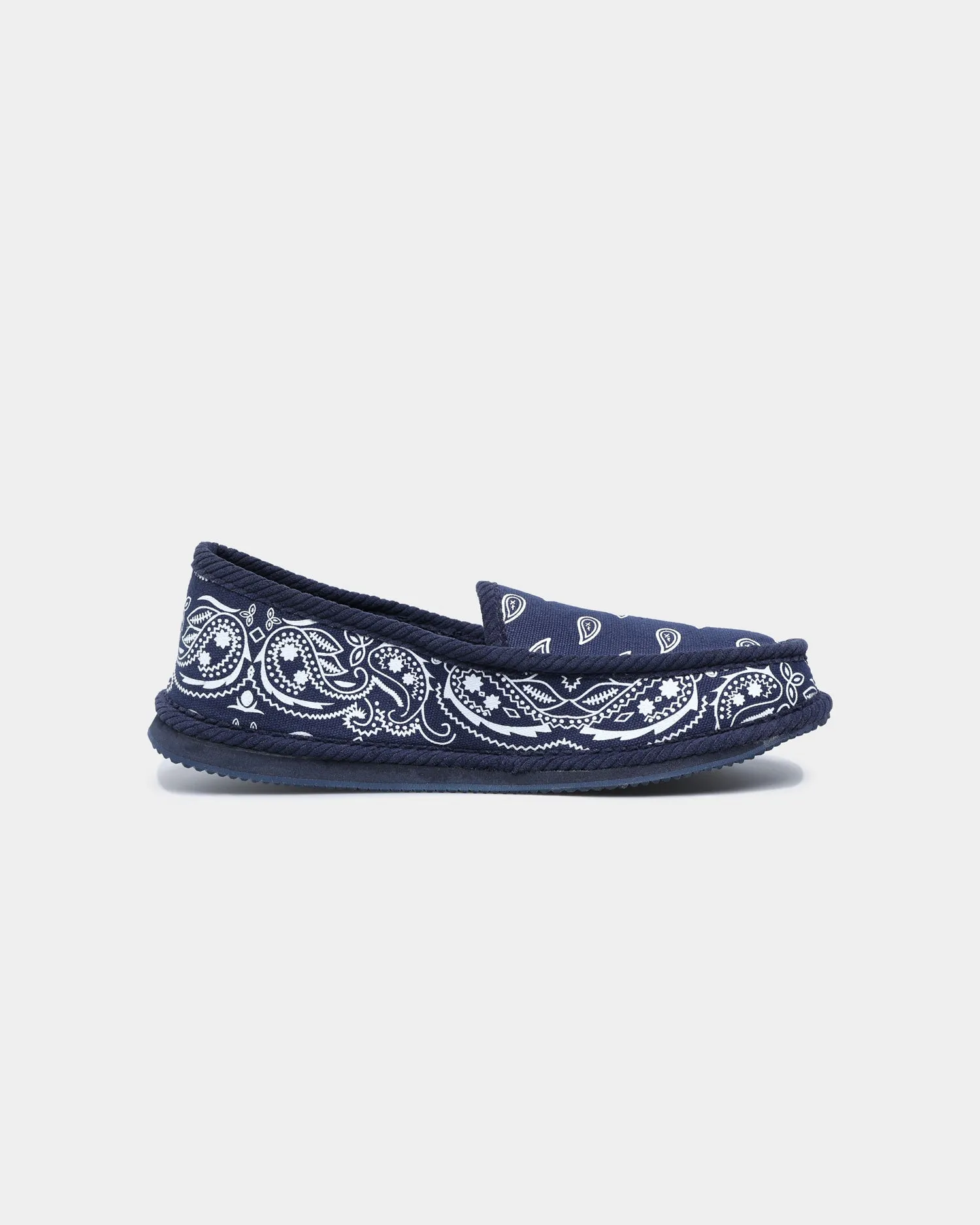 Stretch Fabric Travel Light Goat Crew Bandana Slipper Navy/White