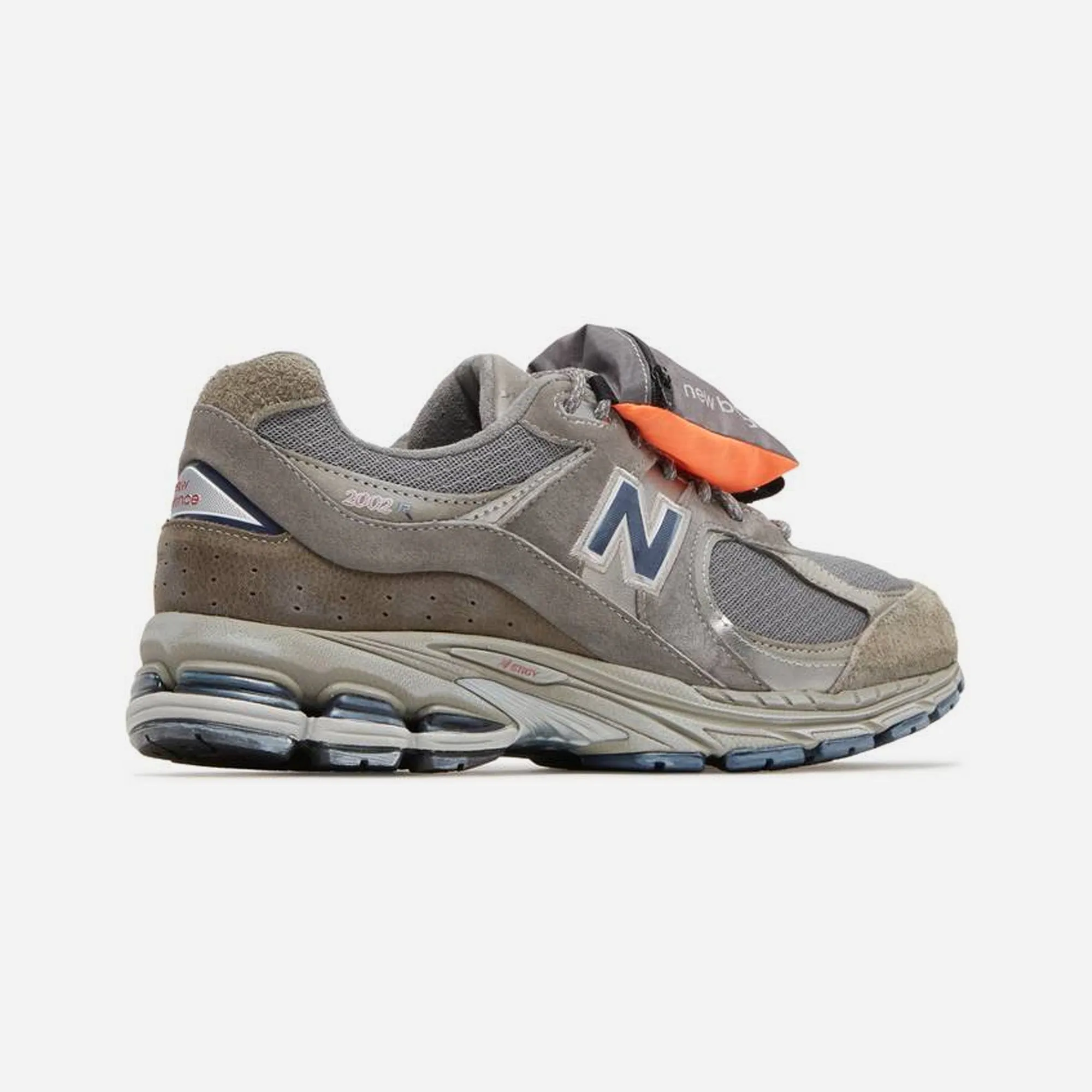 New Balance 2002R Pouch - Castle Grey Cushioned Collarbone