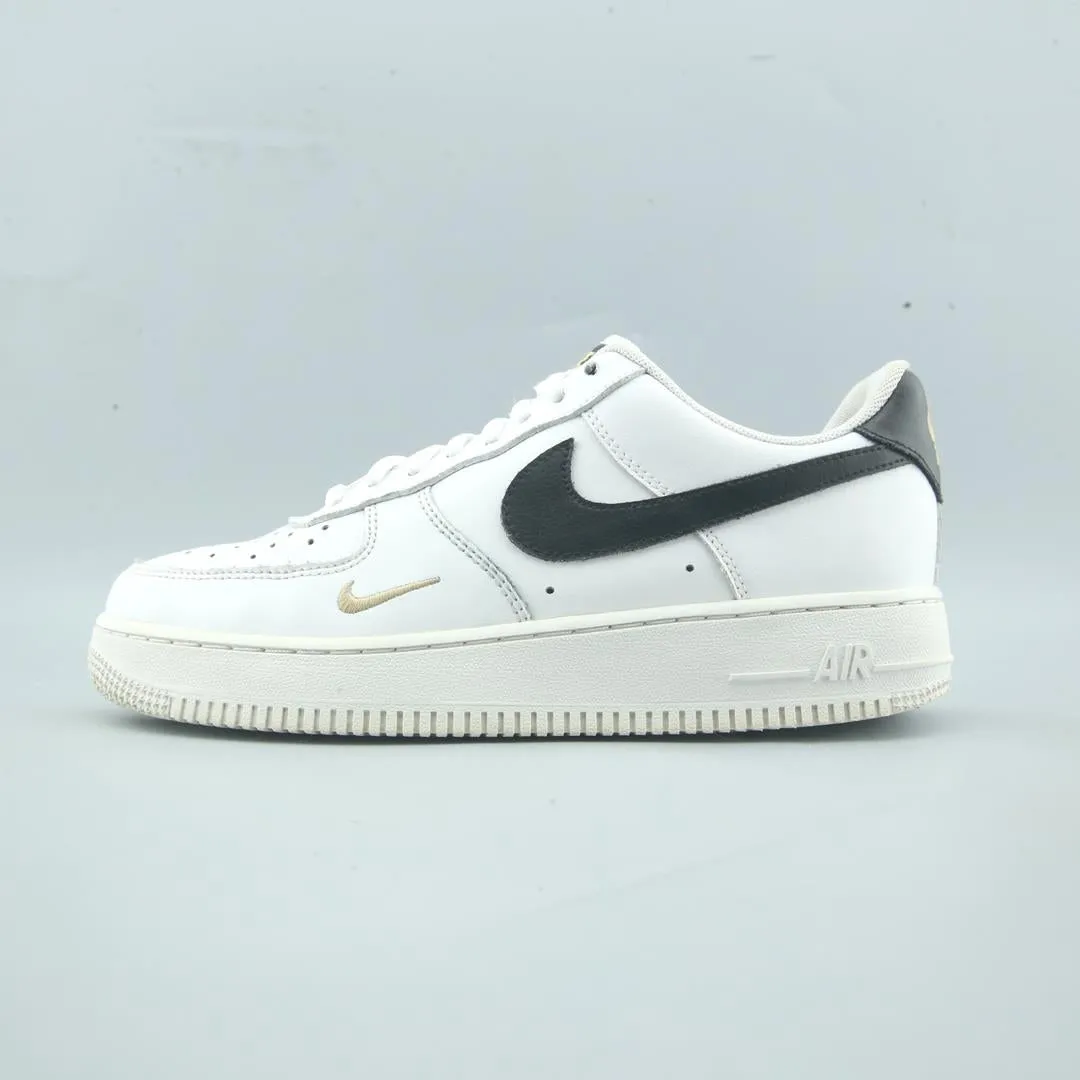 NIKE AIR FORCE 1 '07 Smooth Lines