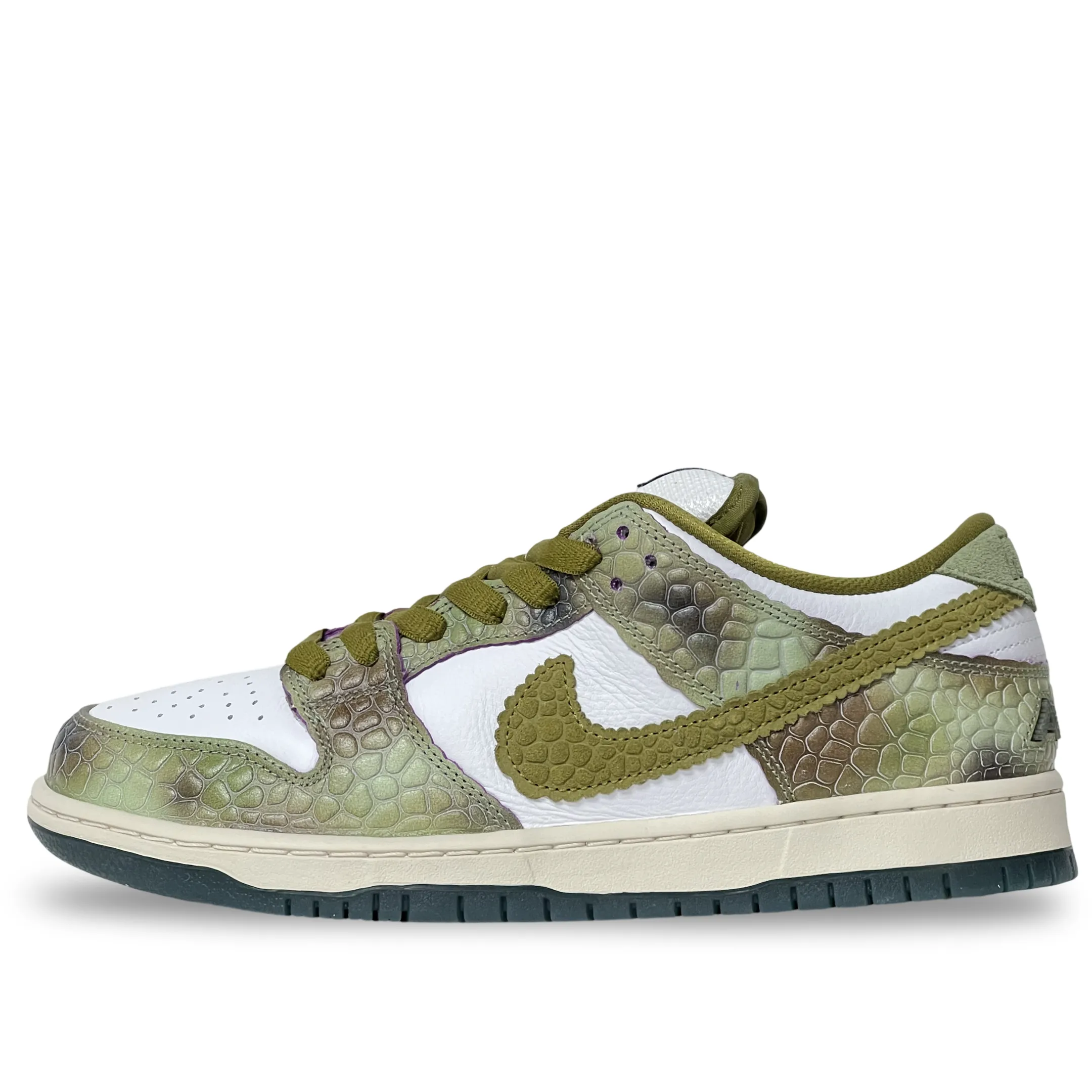 Durable durability Cross Motion Nike SB Dunk Low Alexis Sablone Chameleon