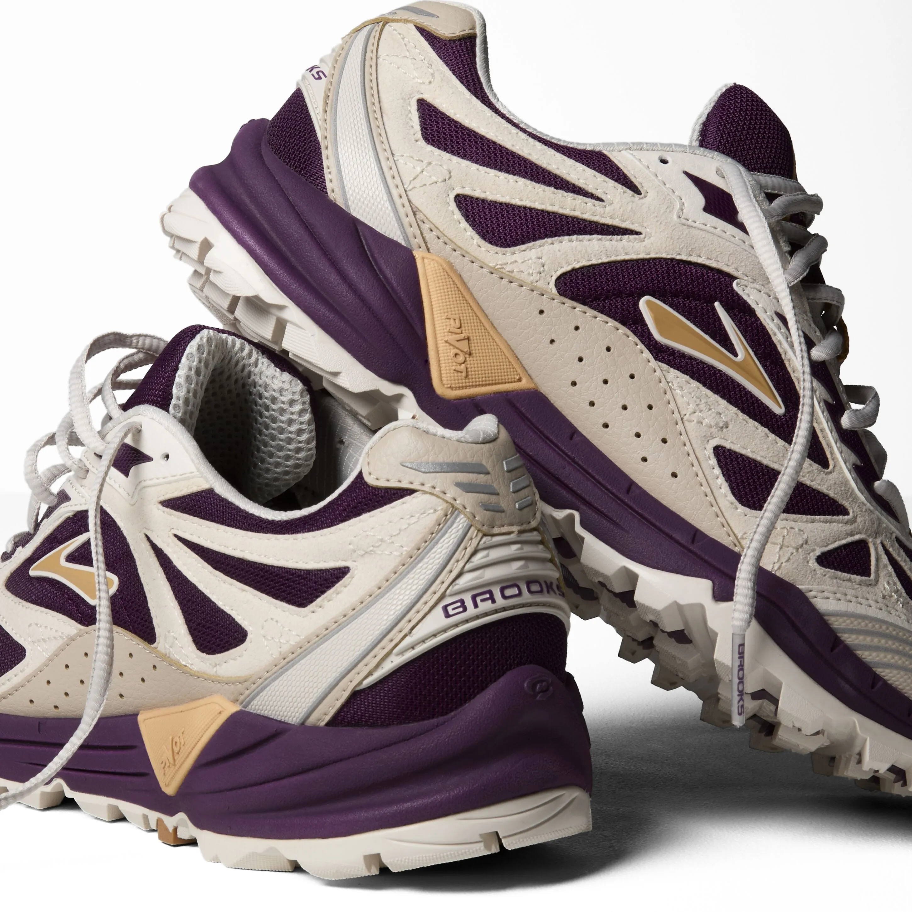 Classic Base Ergonomic Wellness Seekers Brooks Cascadia 1