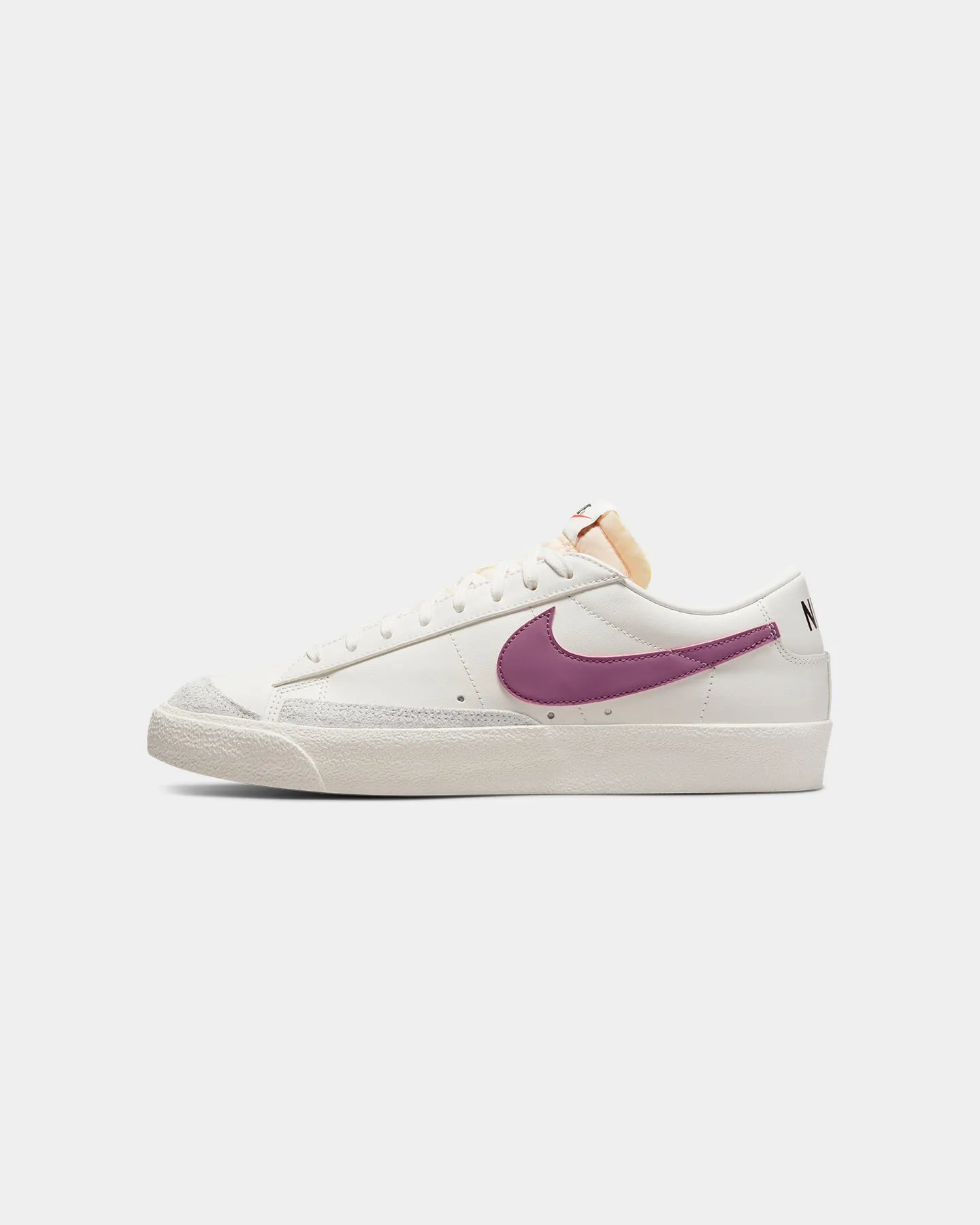 Star Mood Outdoor Fun Nike Blazer Low '77 Vintage Sail/Light Bordeaux/Vivid Sulfur