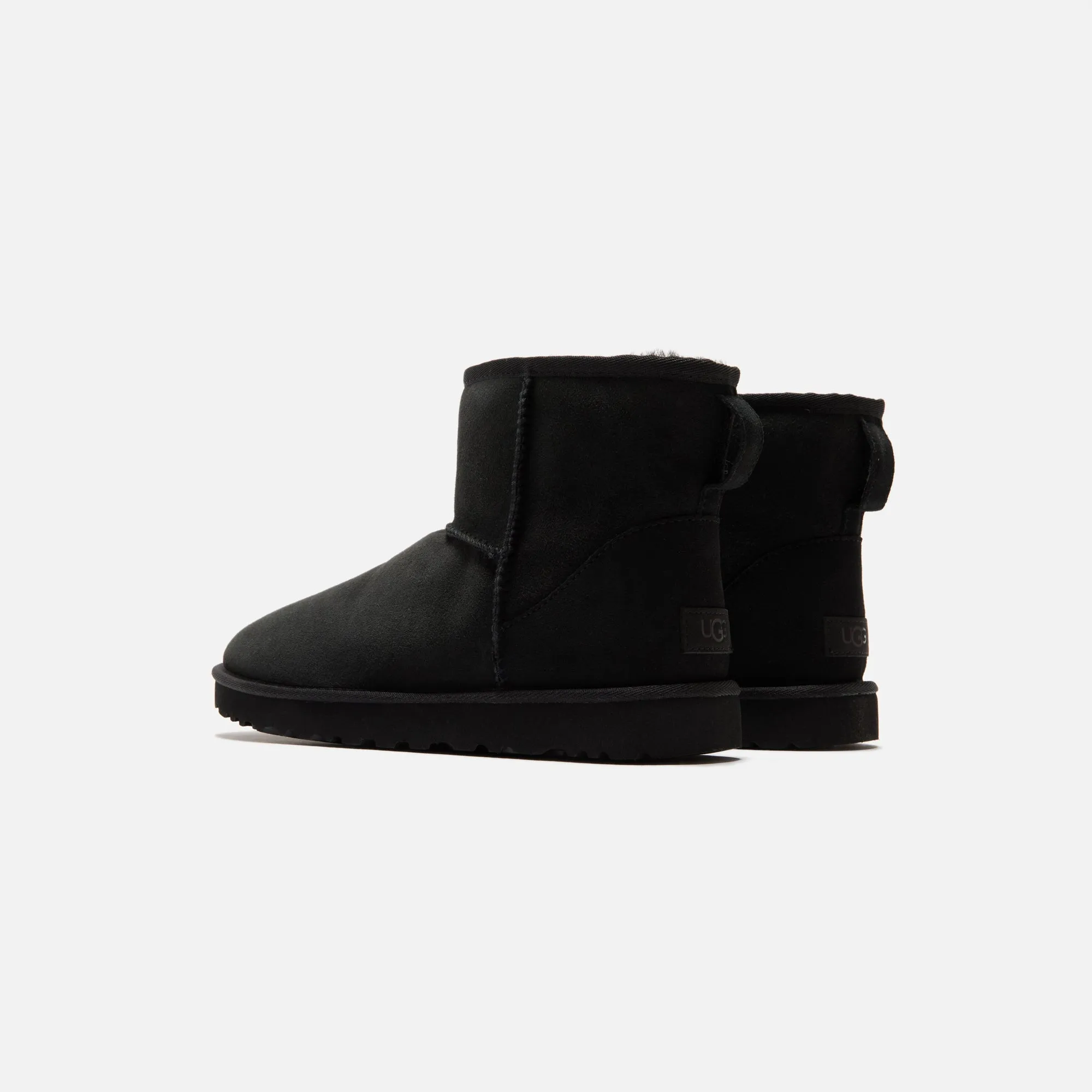 Seamless Comfort Trail Exploration UGG WMNS Classic Mini II - Black